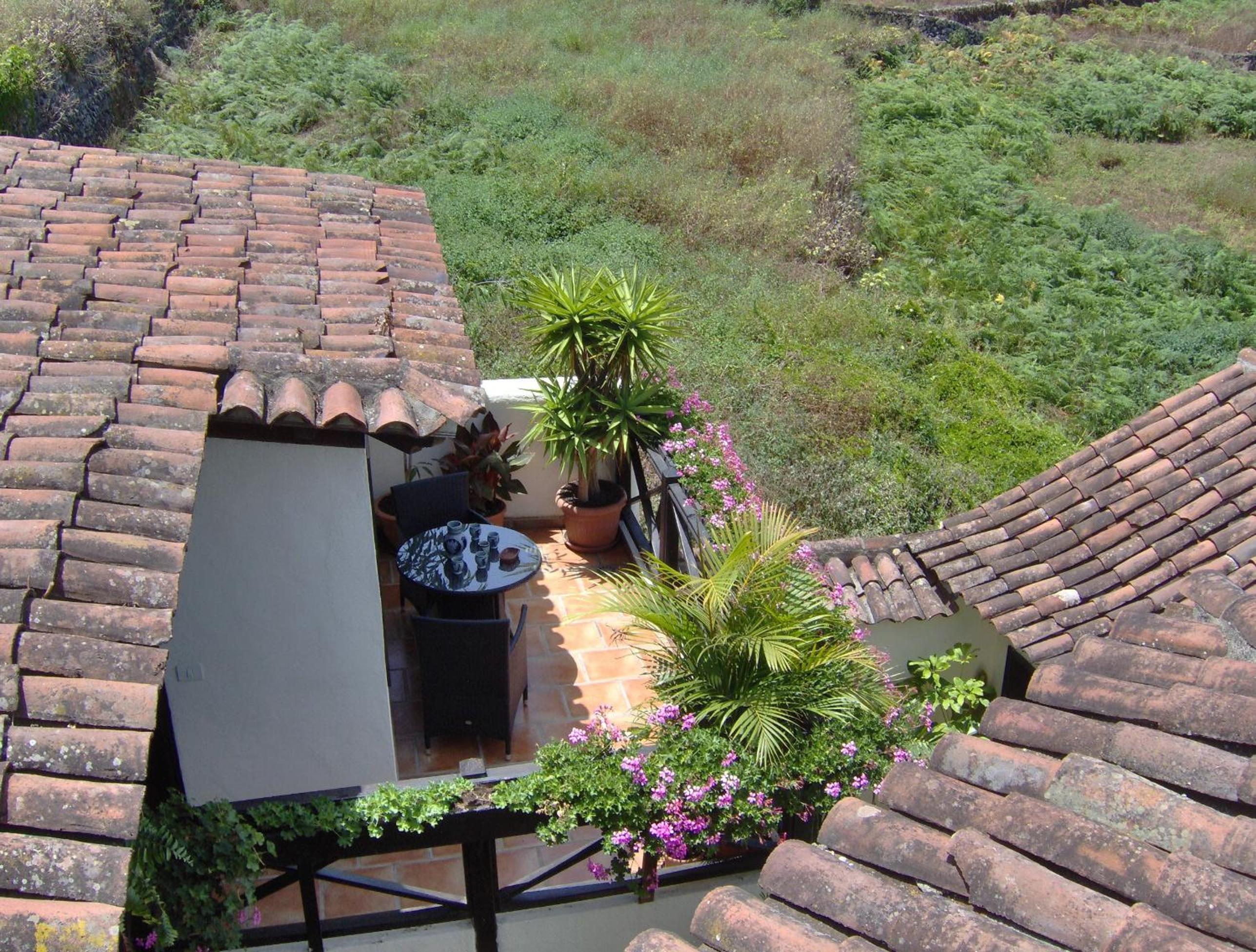 Apartment with Sea View (2 Adults) - Photo 7