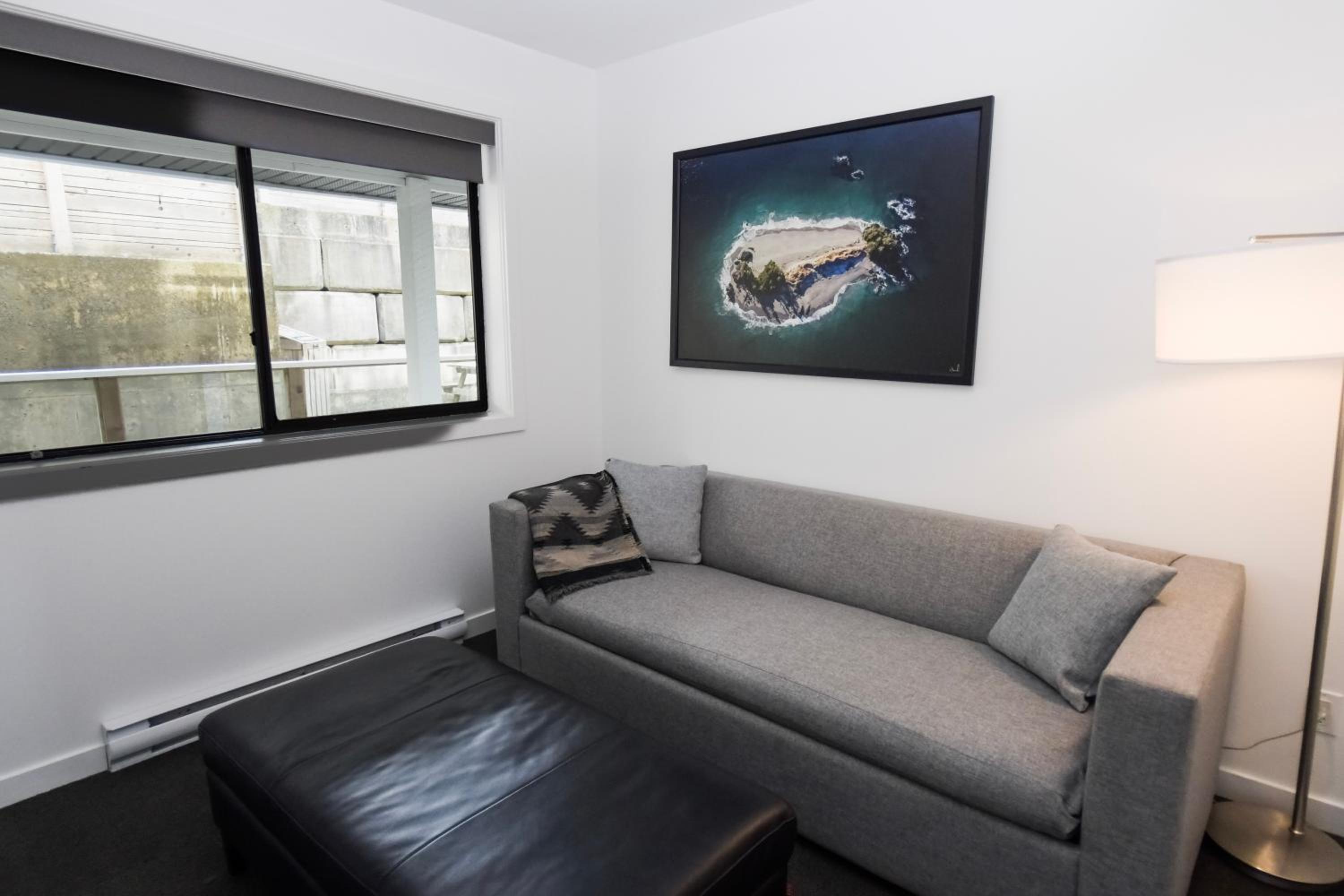 Queen Suite photo 2