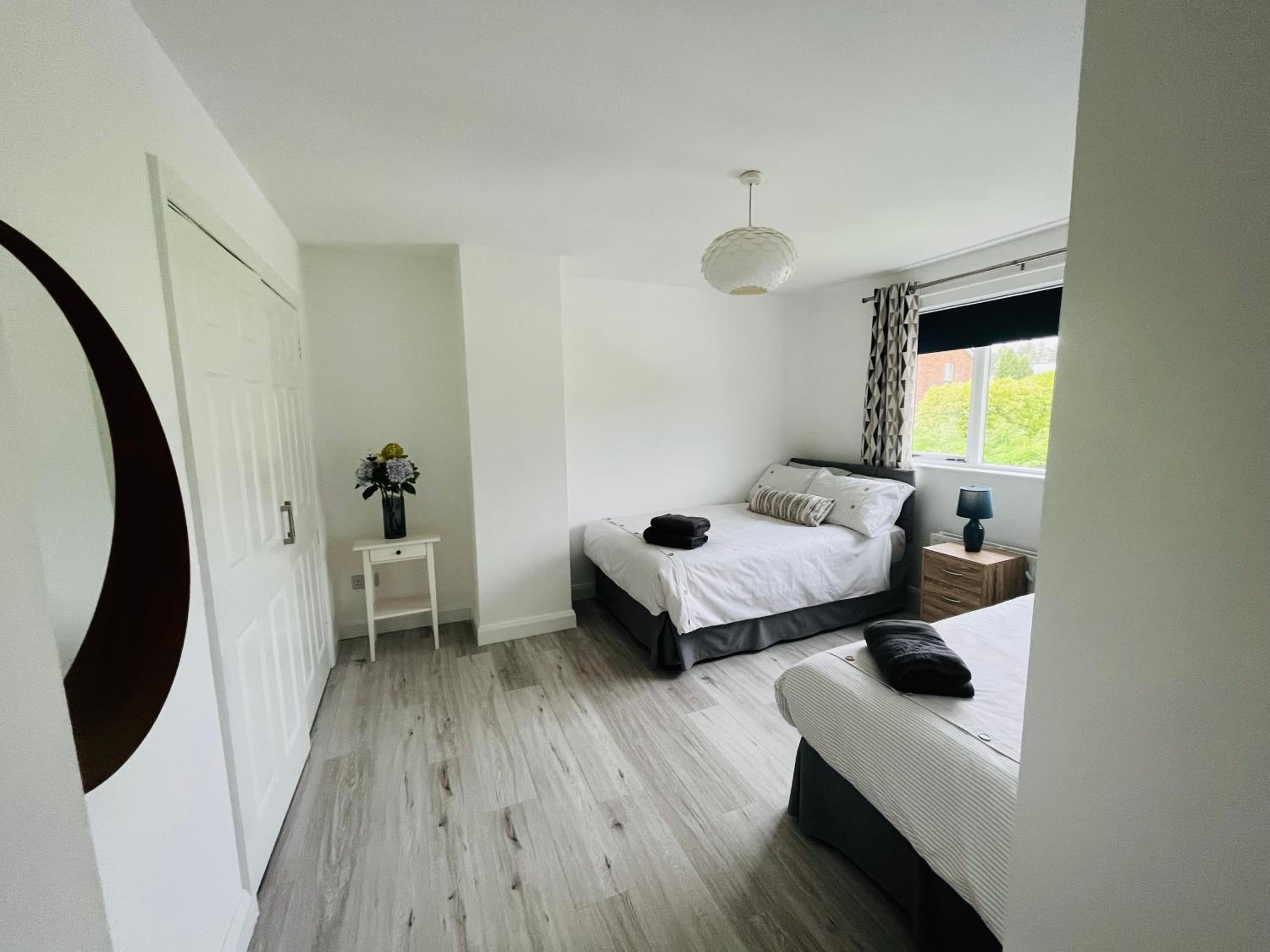 Three-Bedroom House photo 2