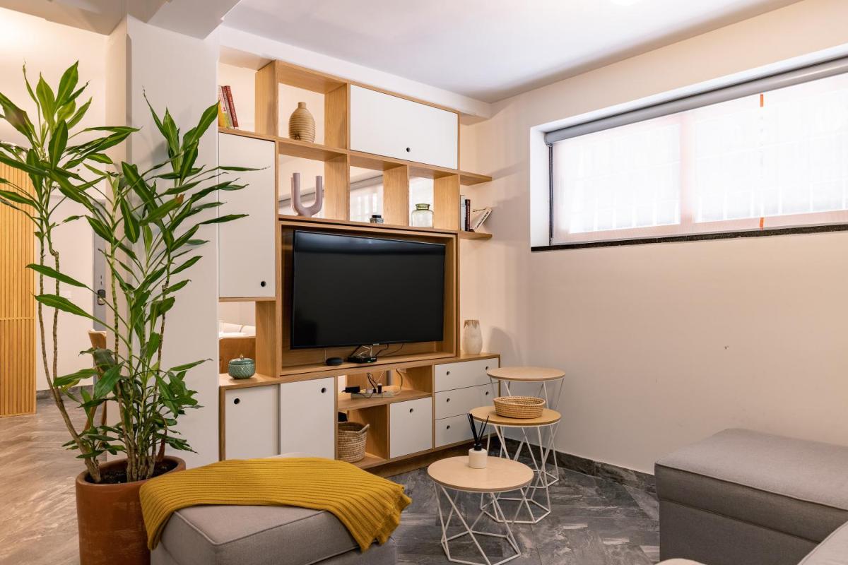 Two-Bedroom Apartment - Photo 8