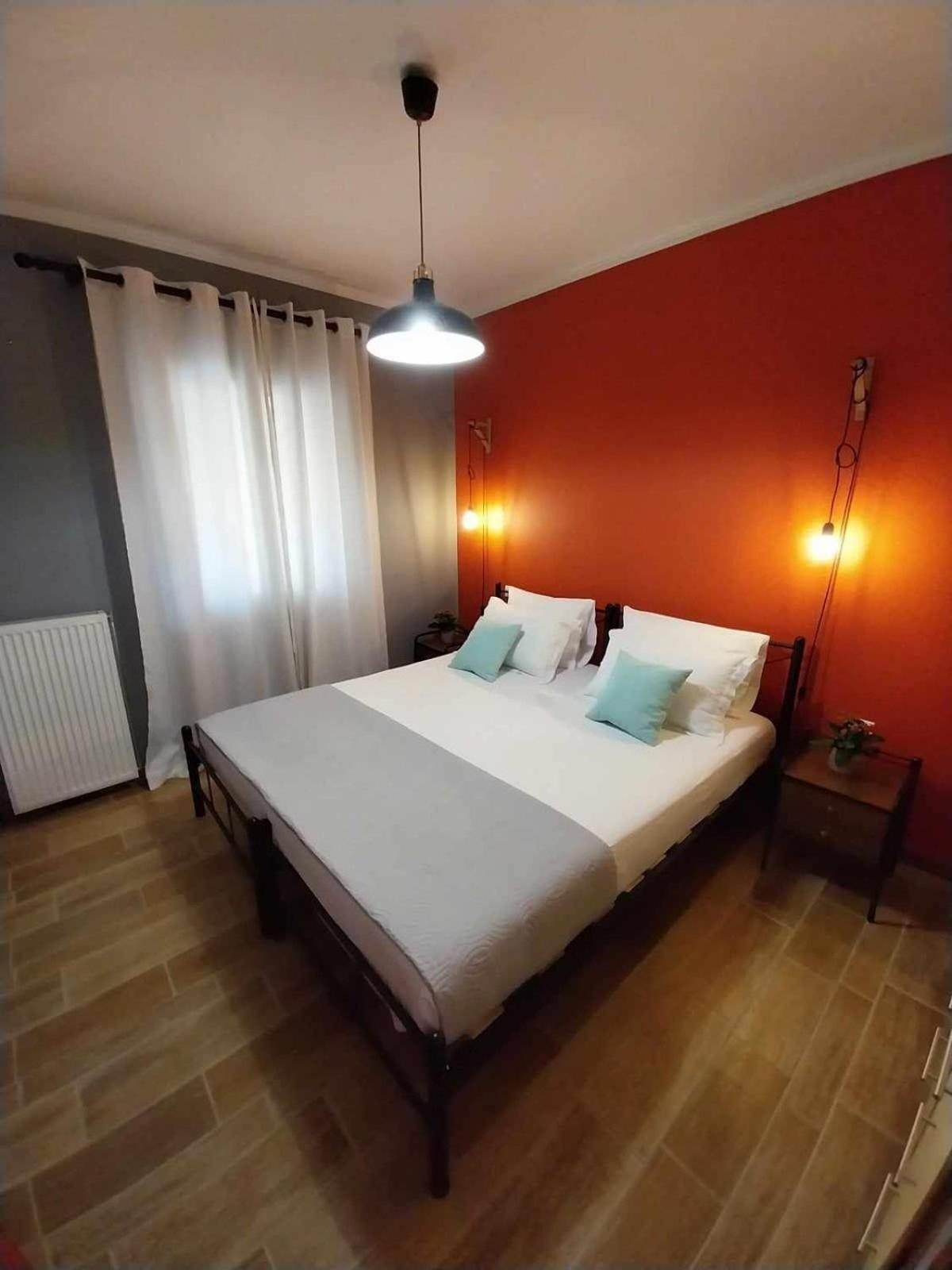 One-Bedroom Apartment - Photo 17