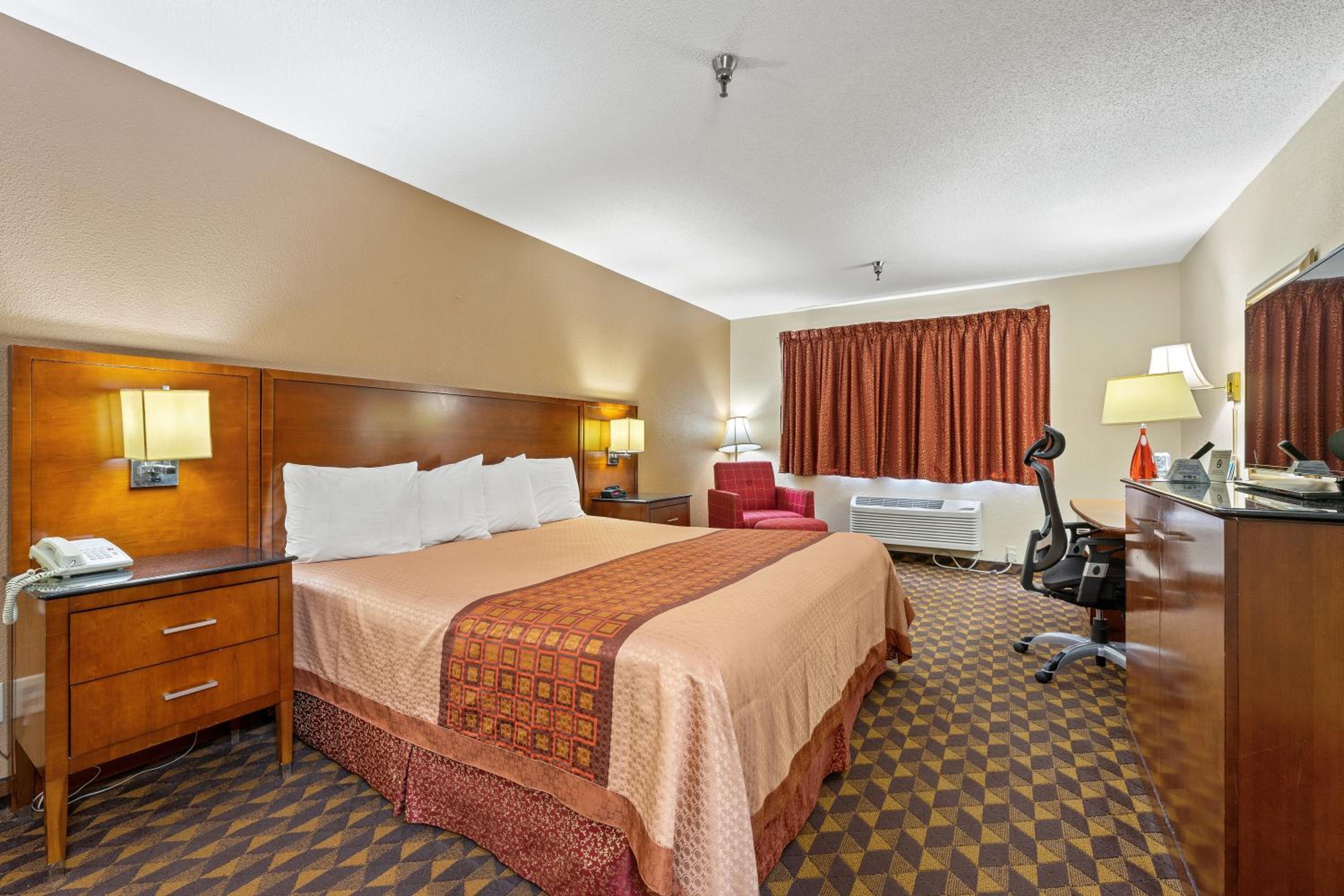 King Room - Non-Smoking/Disability Access photo 1