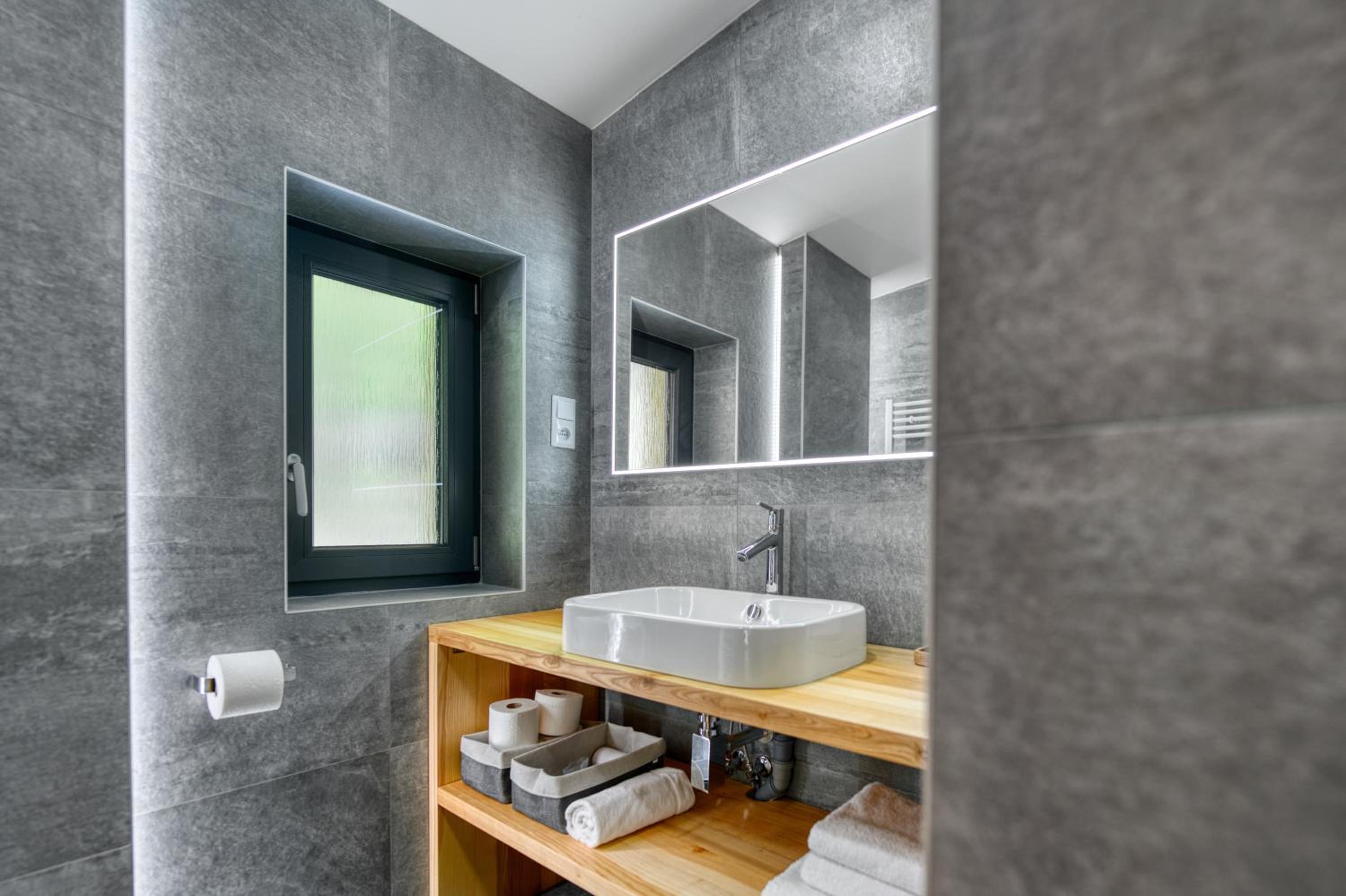 Deluxe Double Room with Balcony photo 1