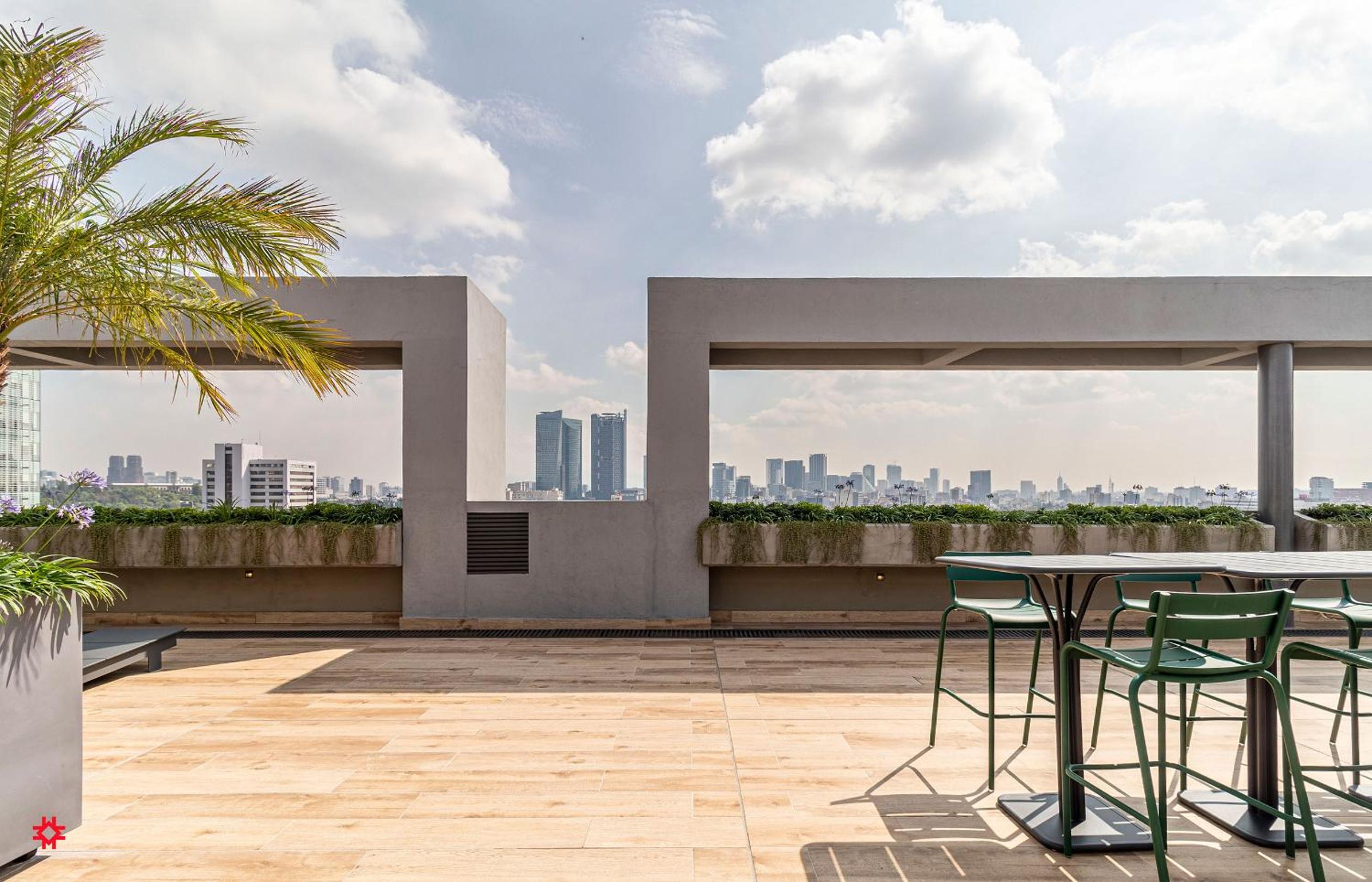 Apartment with Balcony - Photo 5