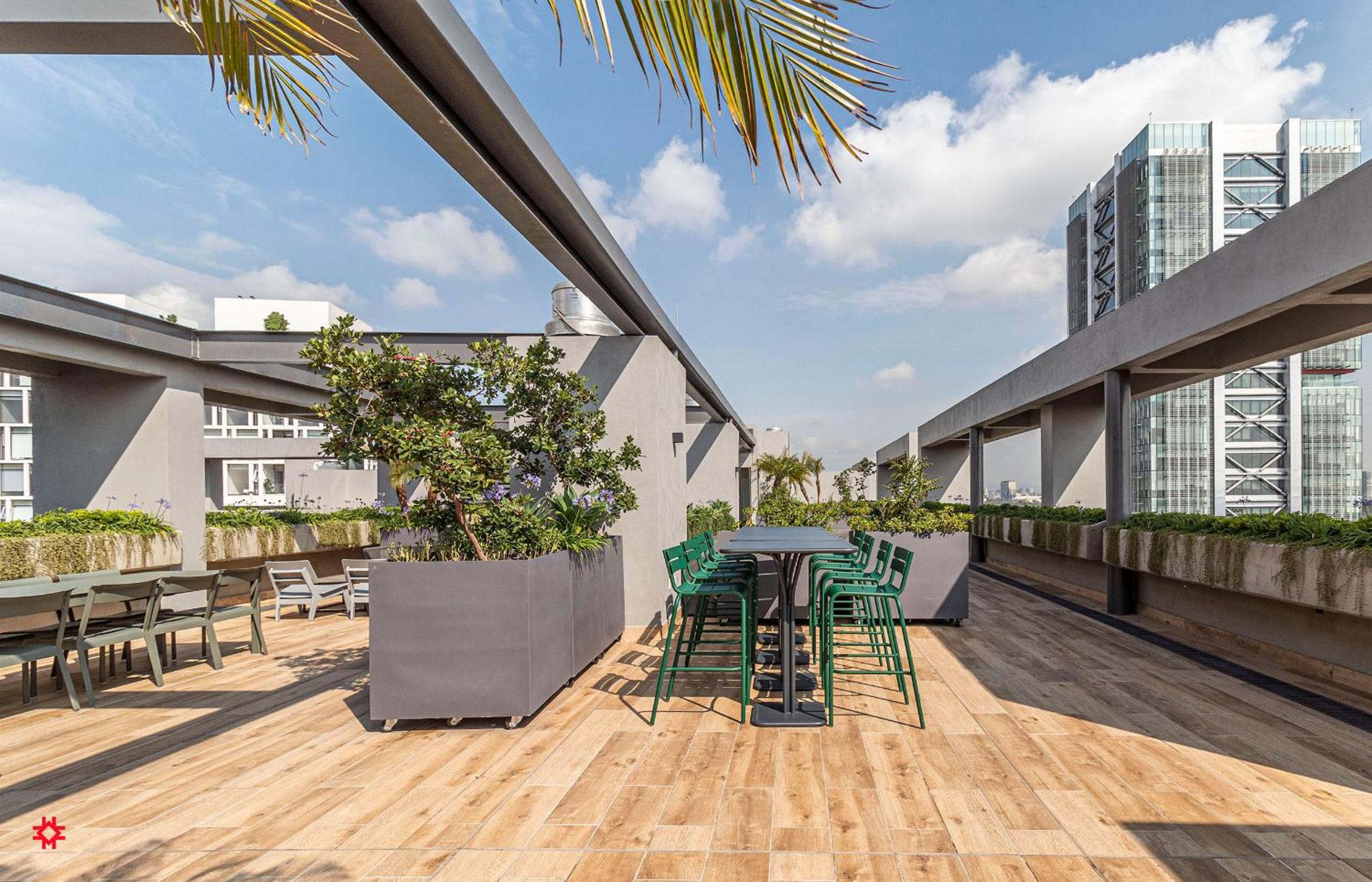 Apartment with Balcony - Photo 29