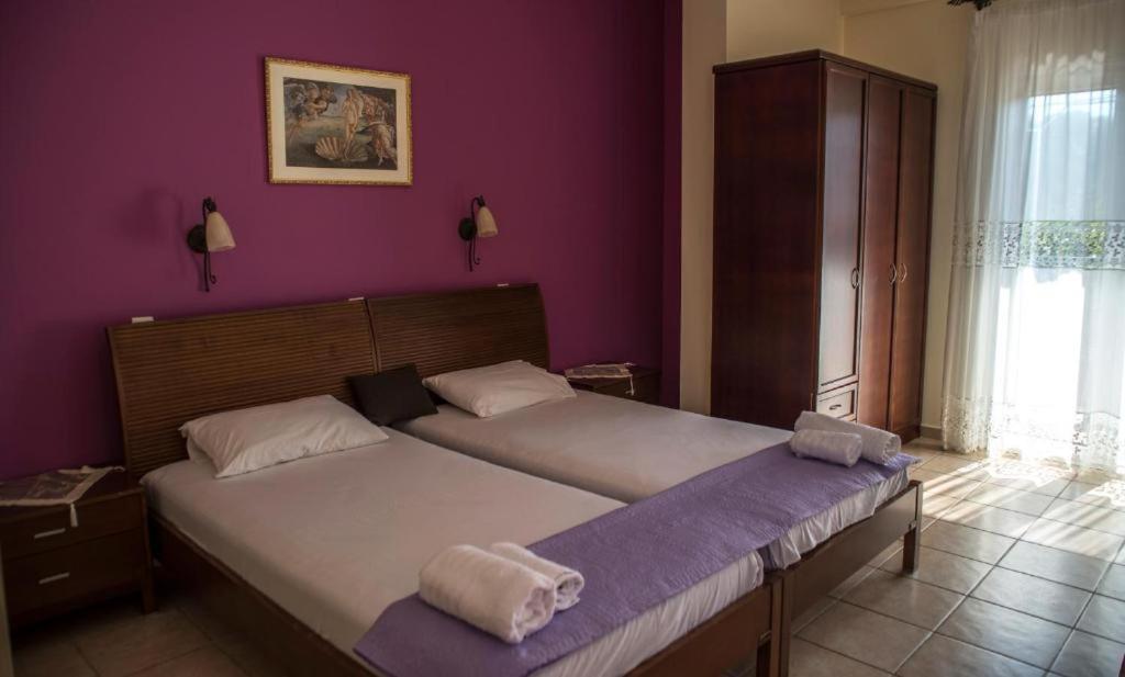Deluxe Double or Twin Room with Pool View photo 2