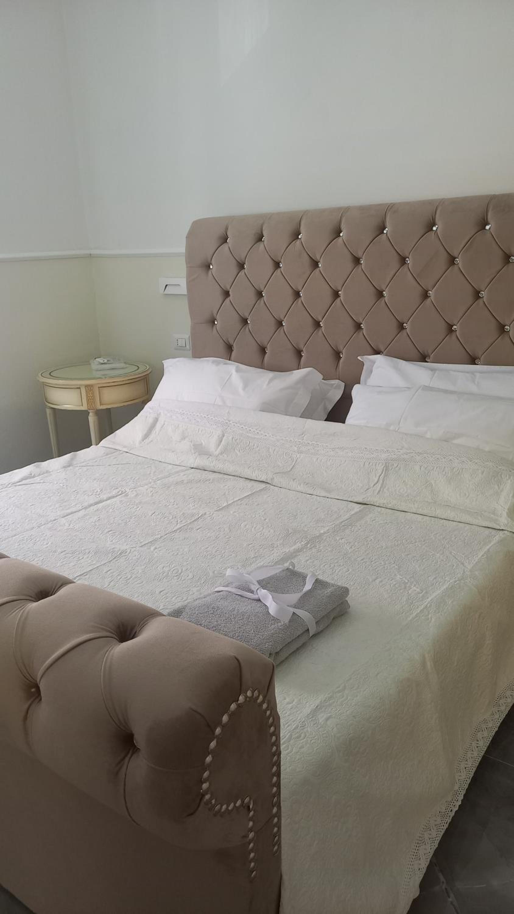 Deluxe King Room photo 1