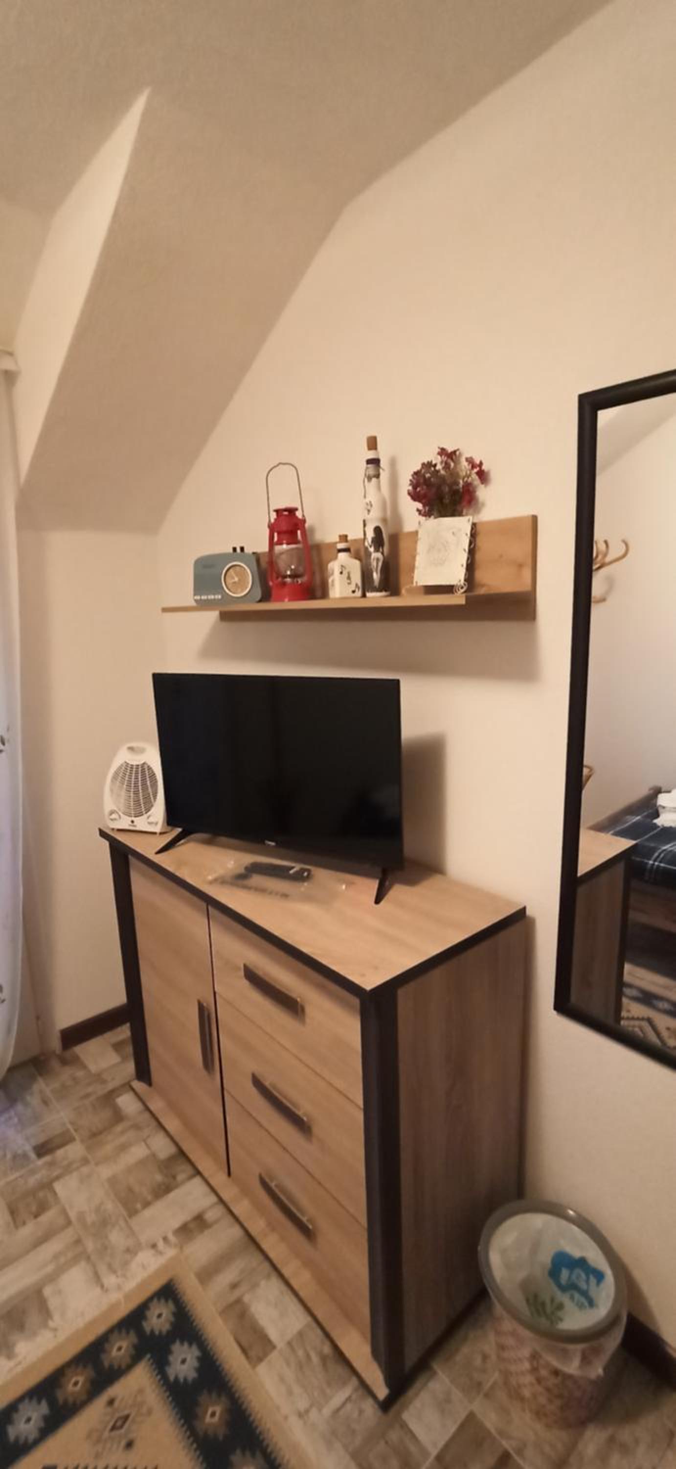 Single Room photo 3