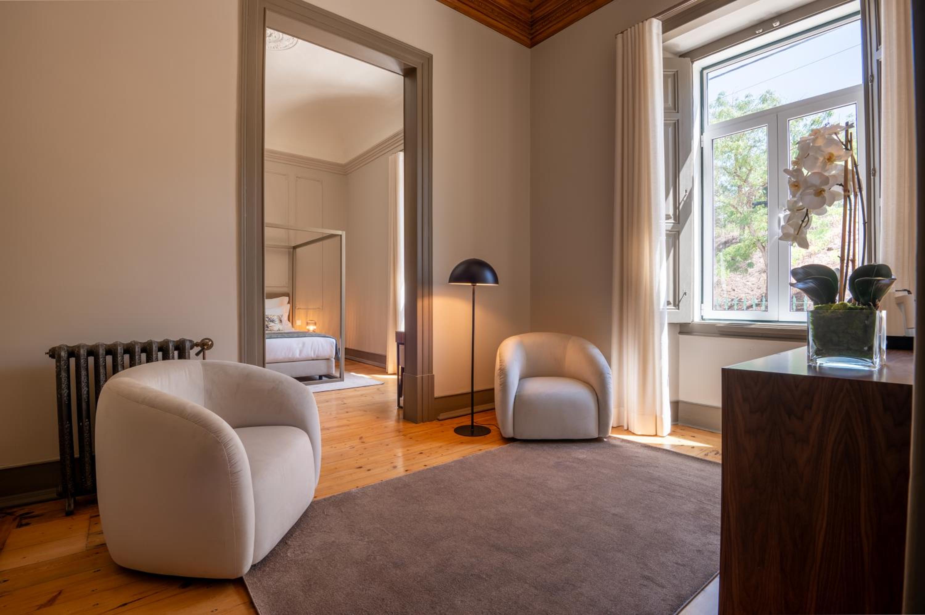 Deluxe King Suite