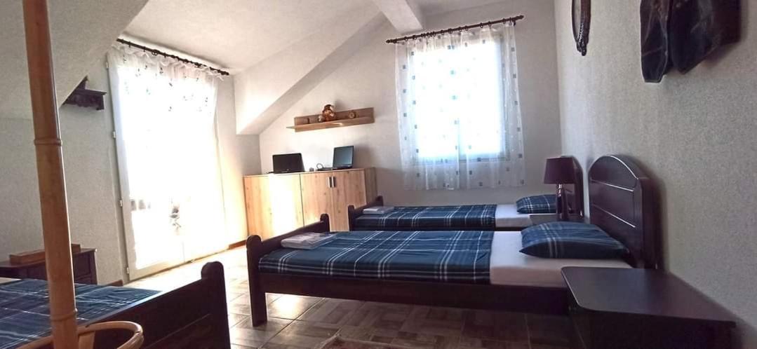 Triple Room photo 2