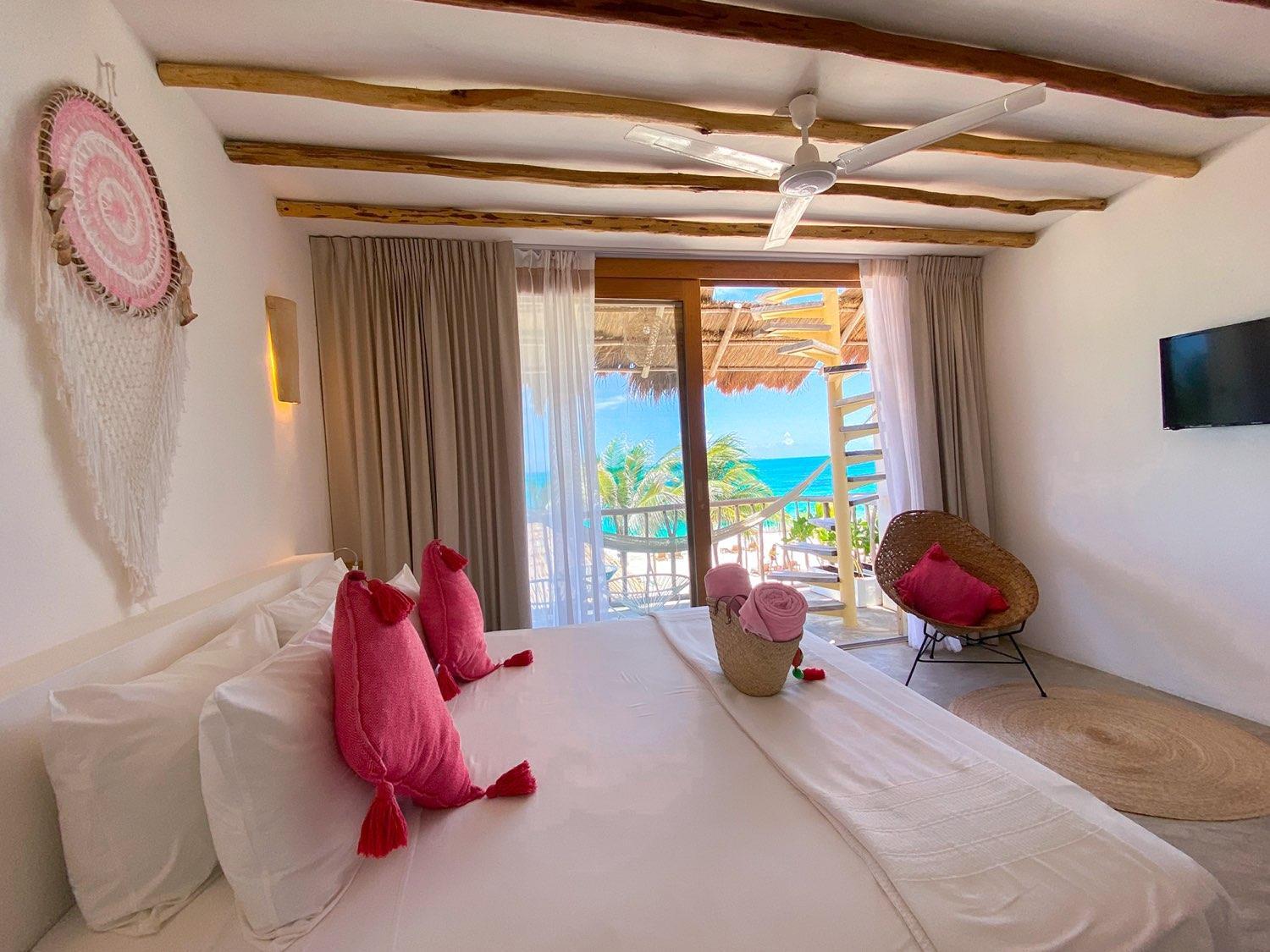 Deluxe Double Room With Balcony And Sea View