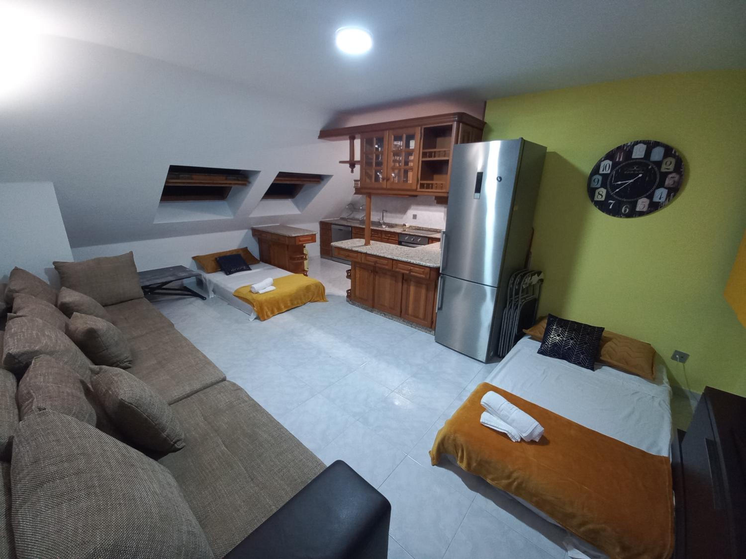 One-Bedroom Apartment photo 2