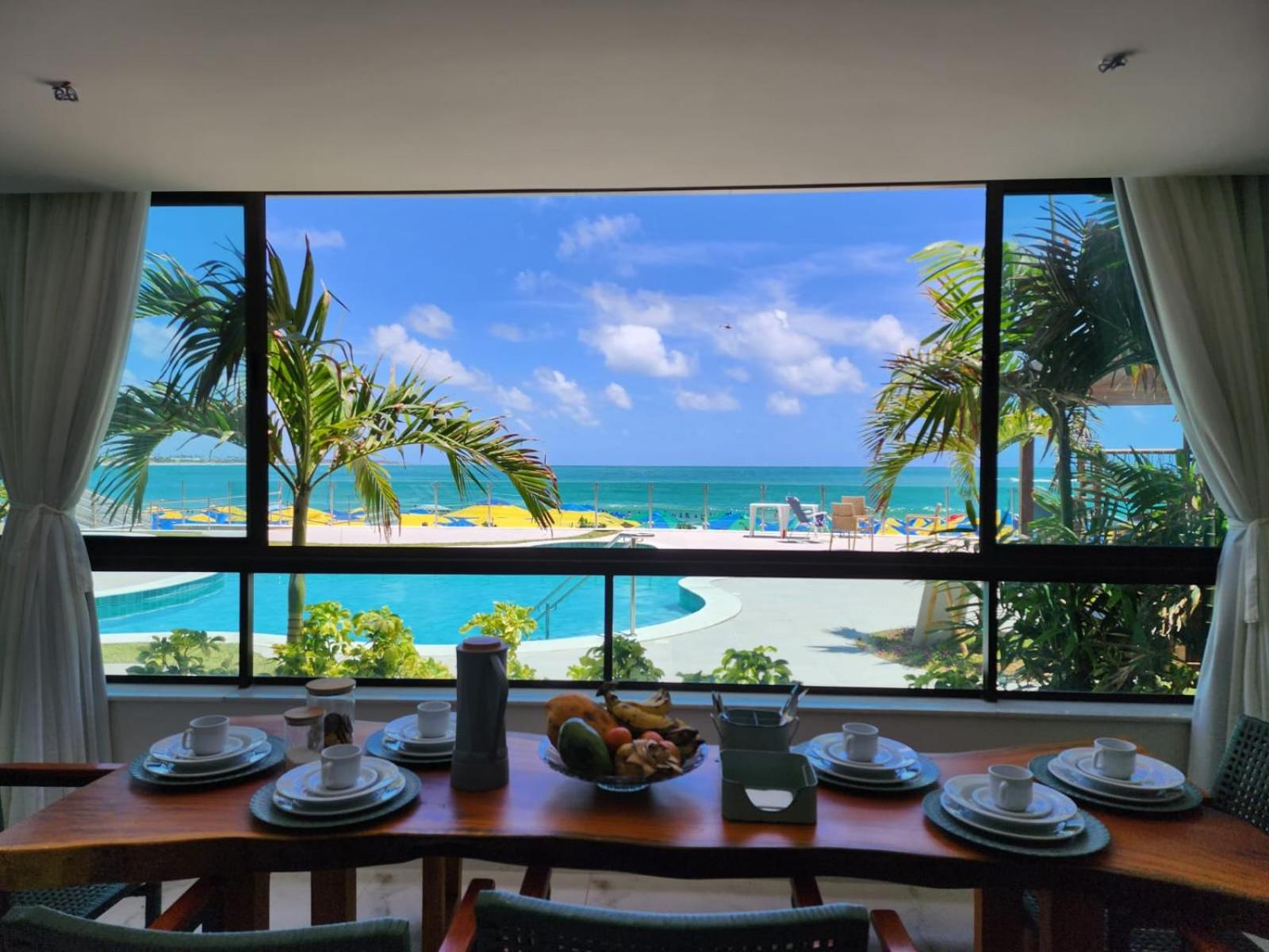 Three-Bedroom Apartment with Ocean View photo 3