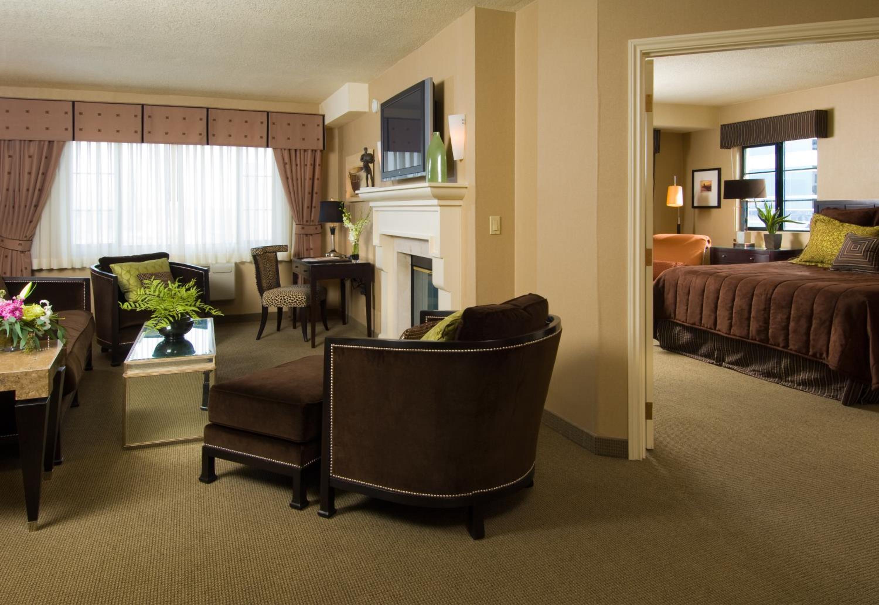 King Suite - Photo 1