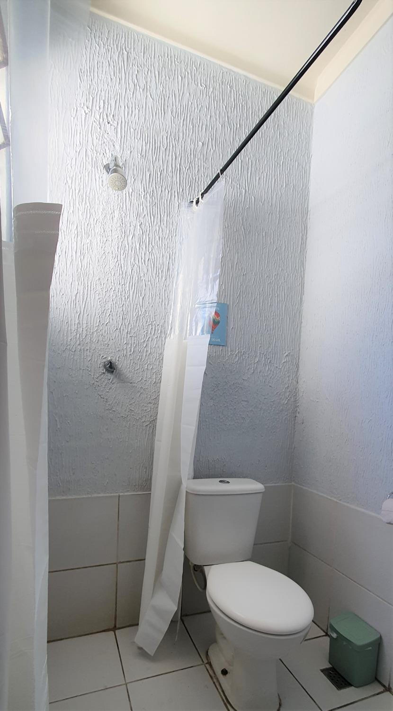 Family Room with Private Bathroom - Photo 10