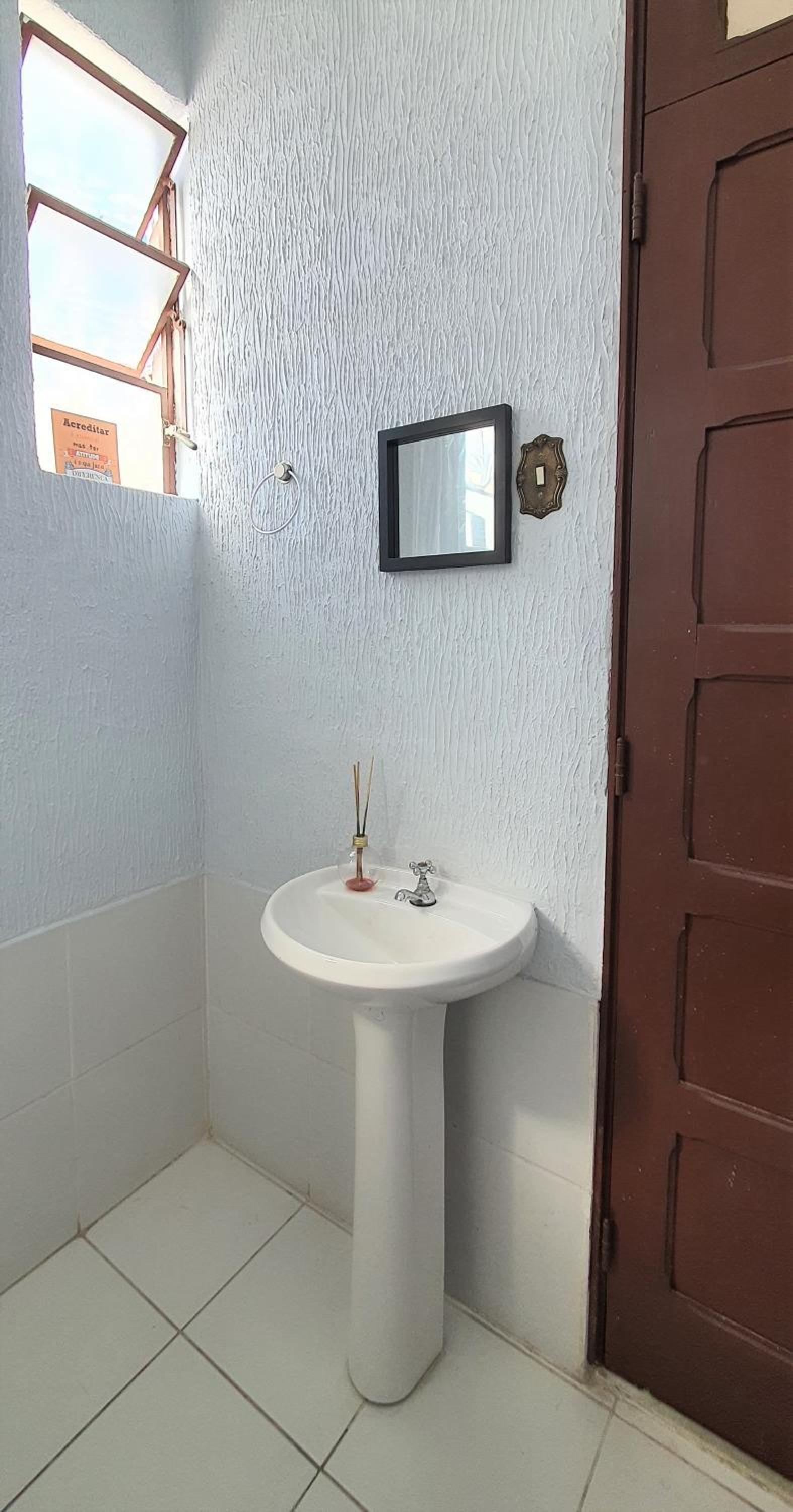 Double Room with Private External Bathroom - Photo 12