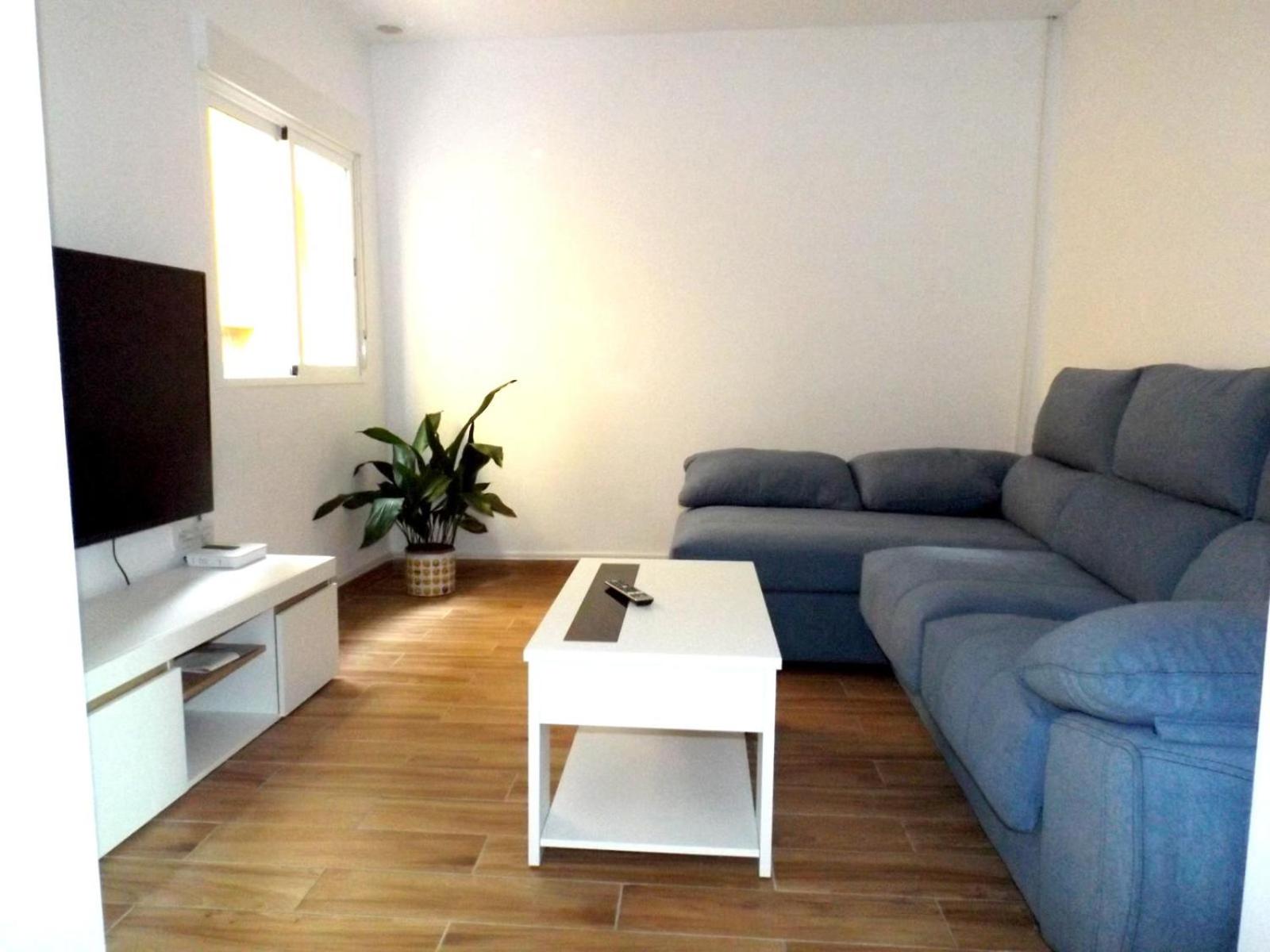 Three-Bedroom Apartment photo 3
