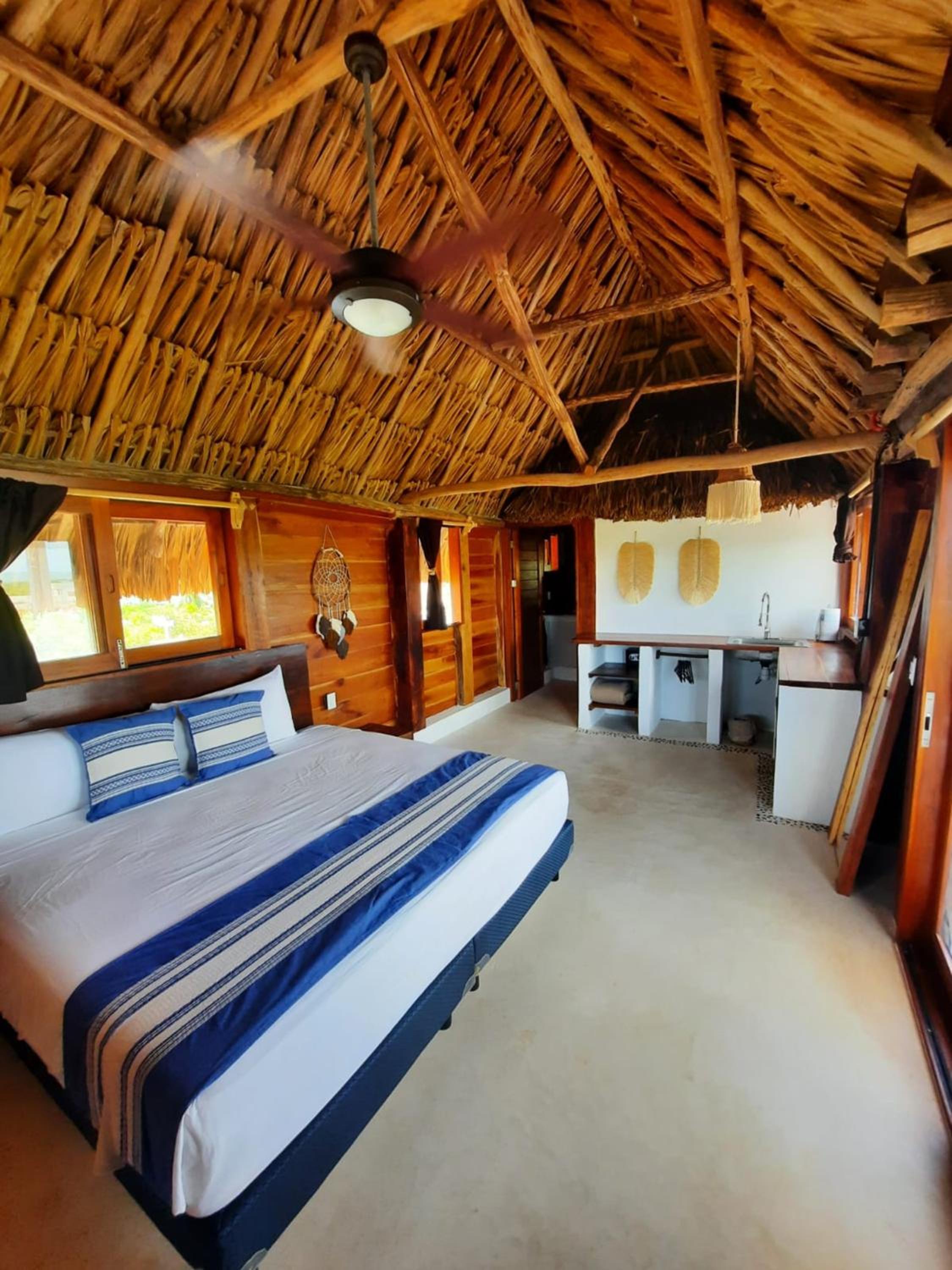Top floor Bungalow with terrace