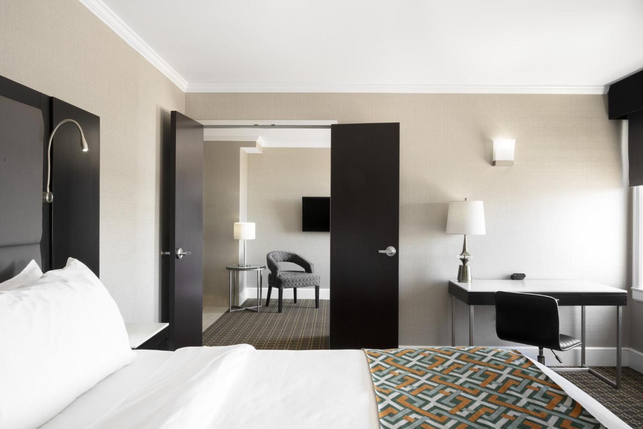 One-Bedroom Suite with Sofa Bed - Photo 1