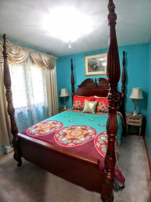 Three-Bedroom House photo 1