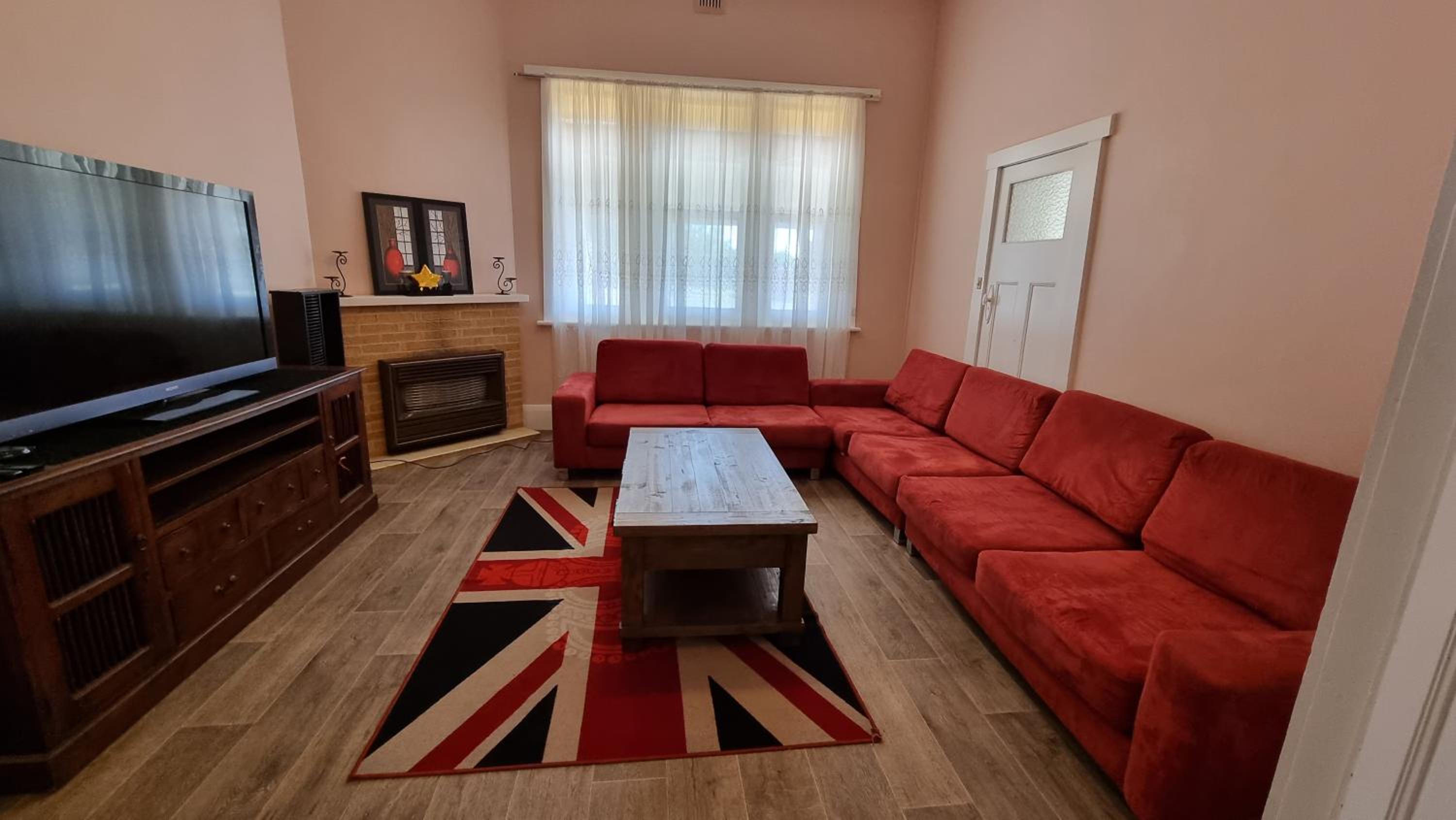 Four-Bedroom House photo 1