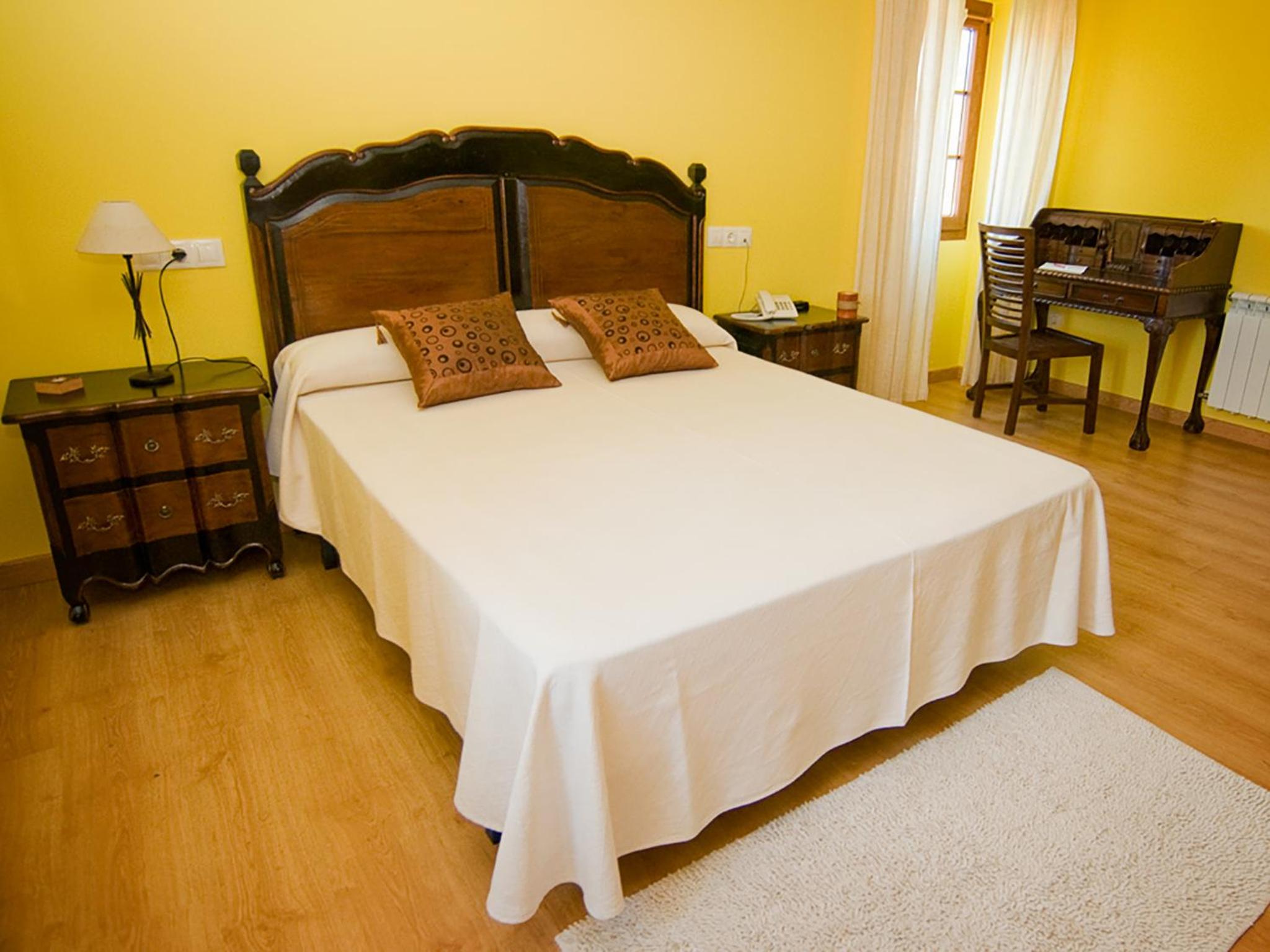 Large Double Room photo 3
