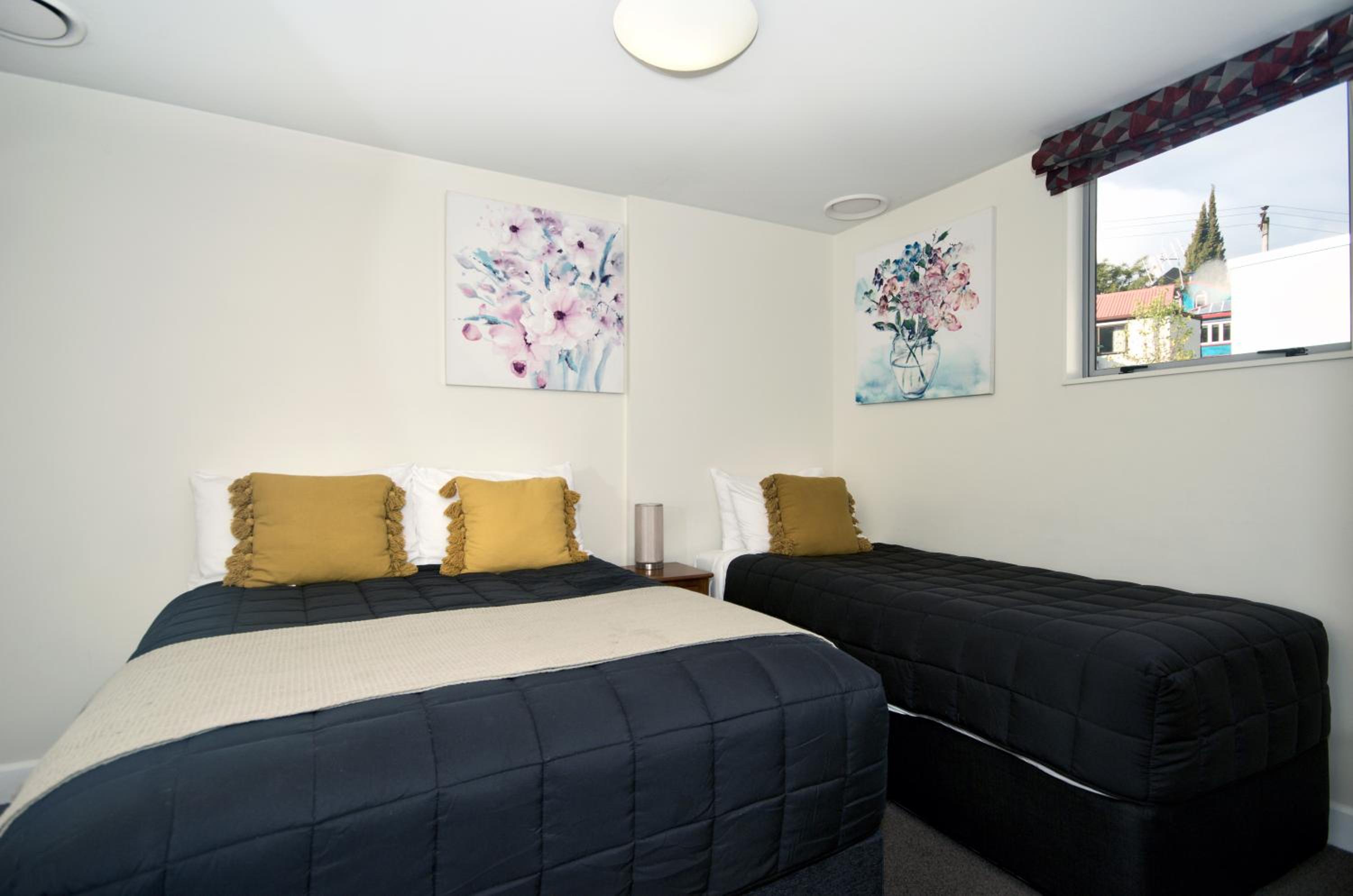 Two-Bedroom Apartment photo 3