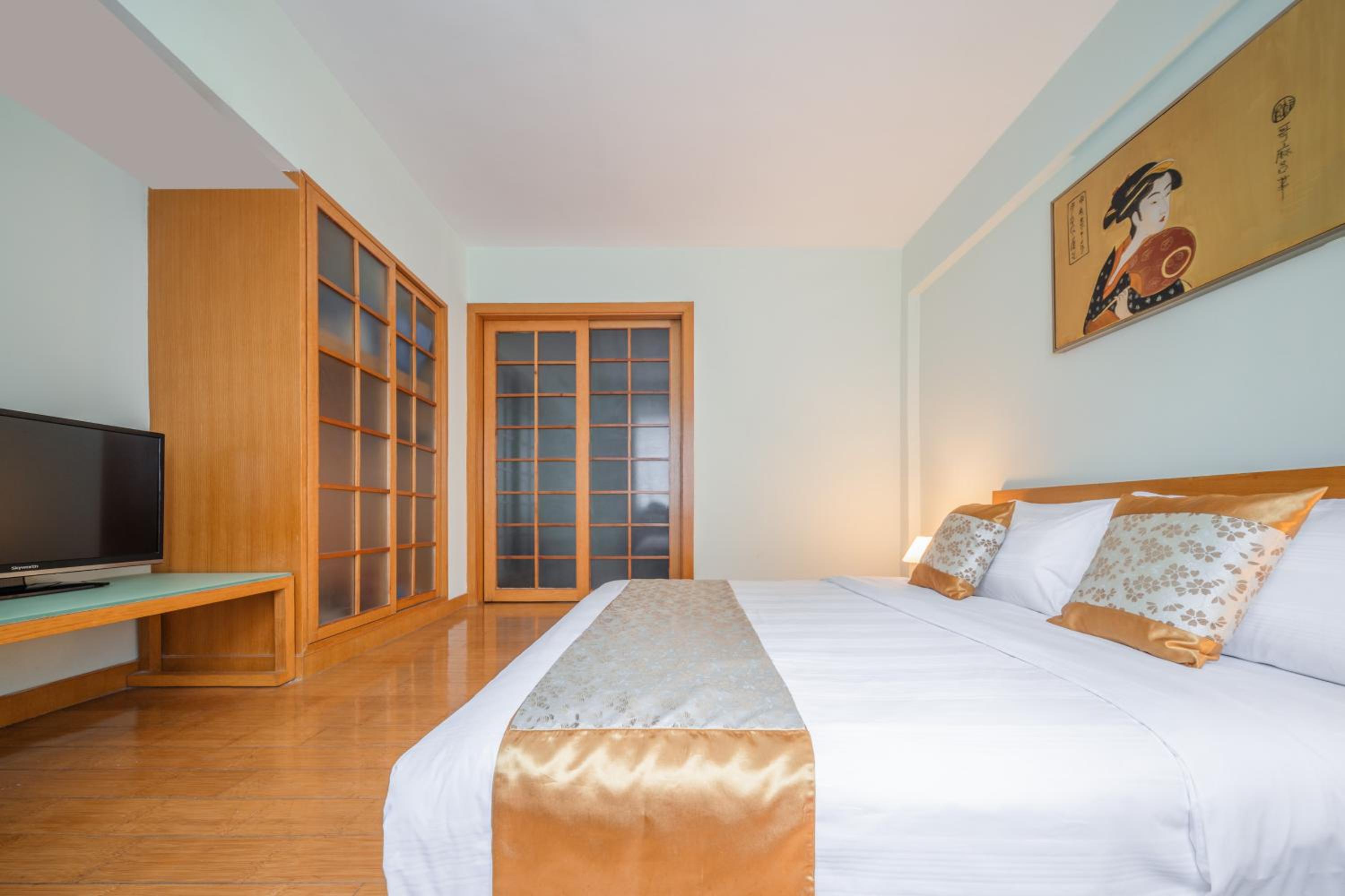 Korean-Style Suite