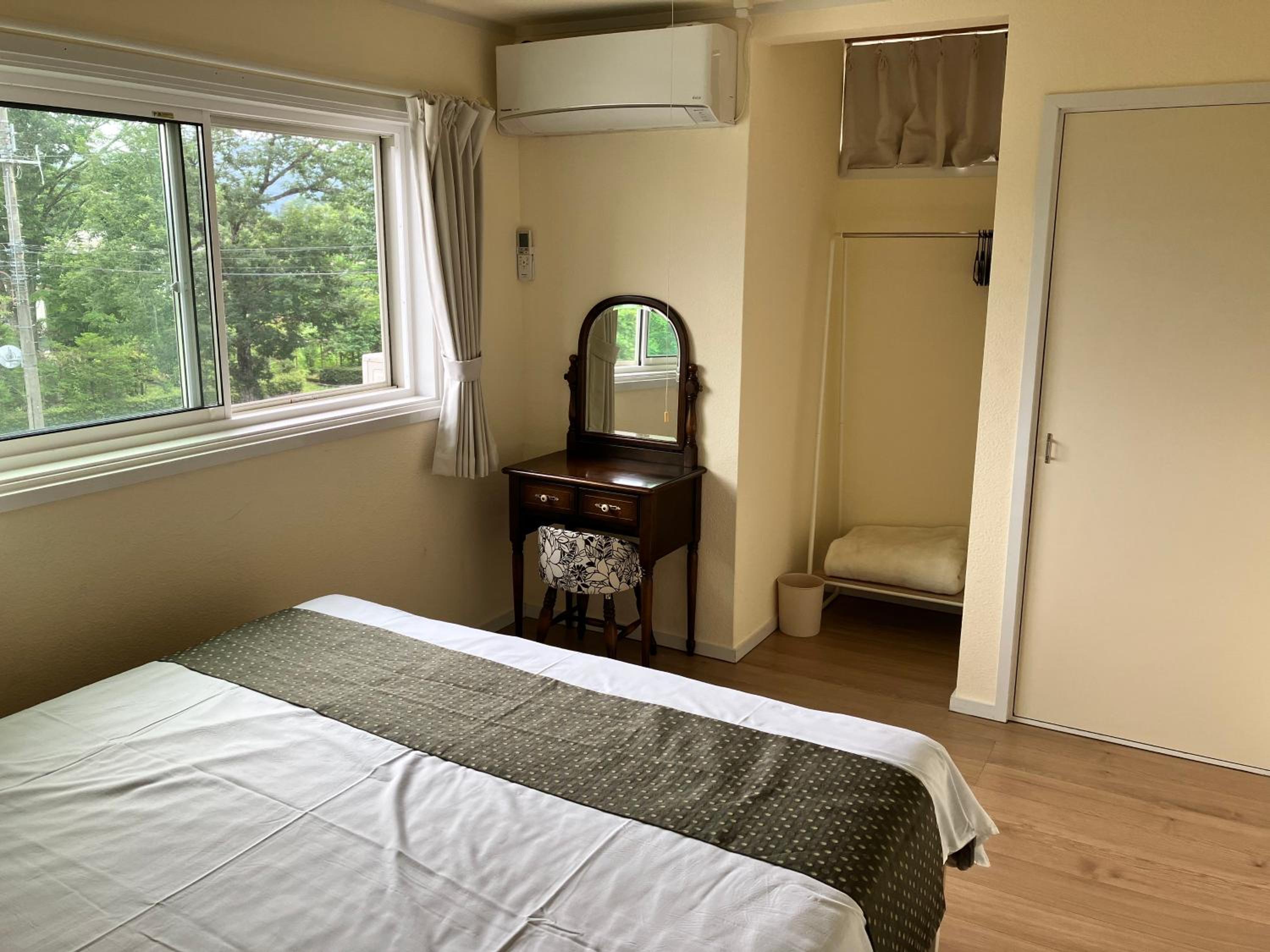Two-Bedroom Chalet - Photo 9