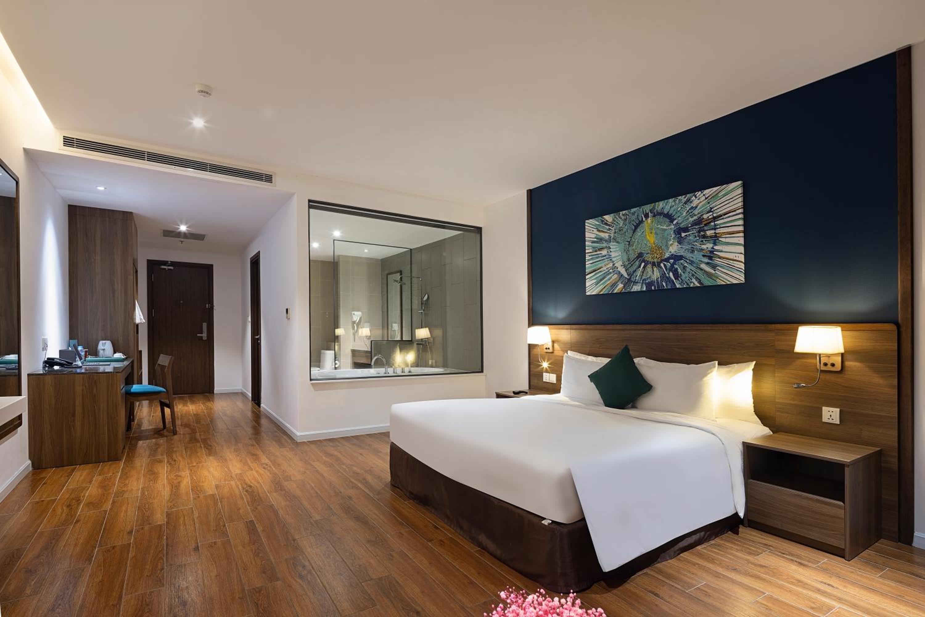 Premier Deluxe Ocean View - Photo 1