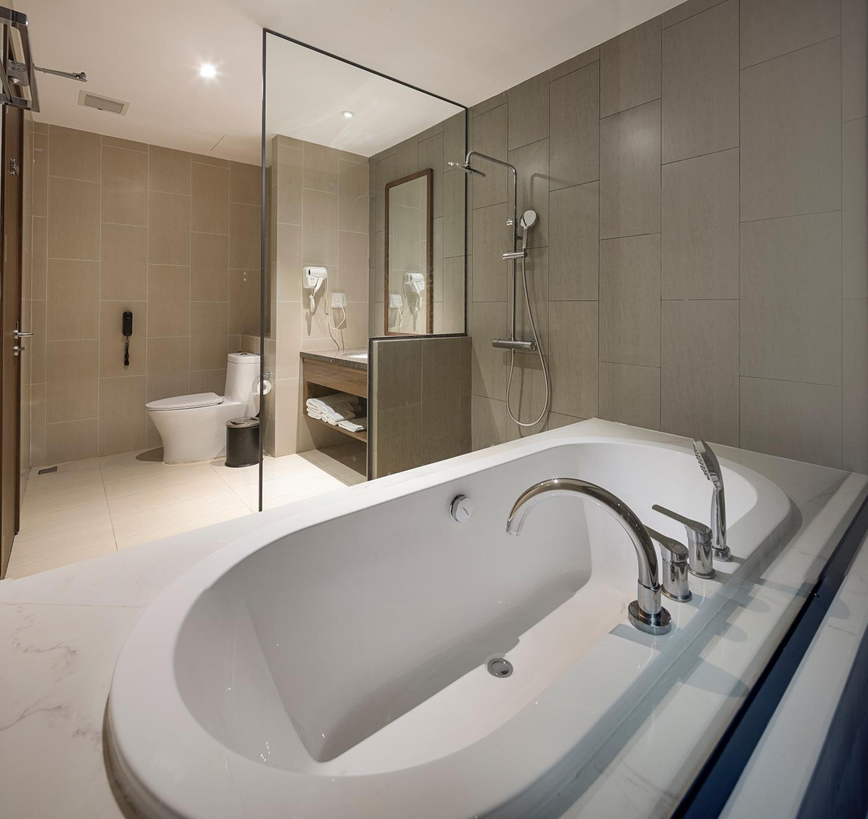 Premier Deluxe Ocean View - Photo 2