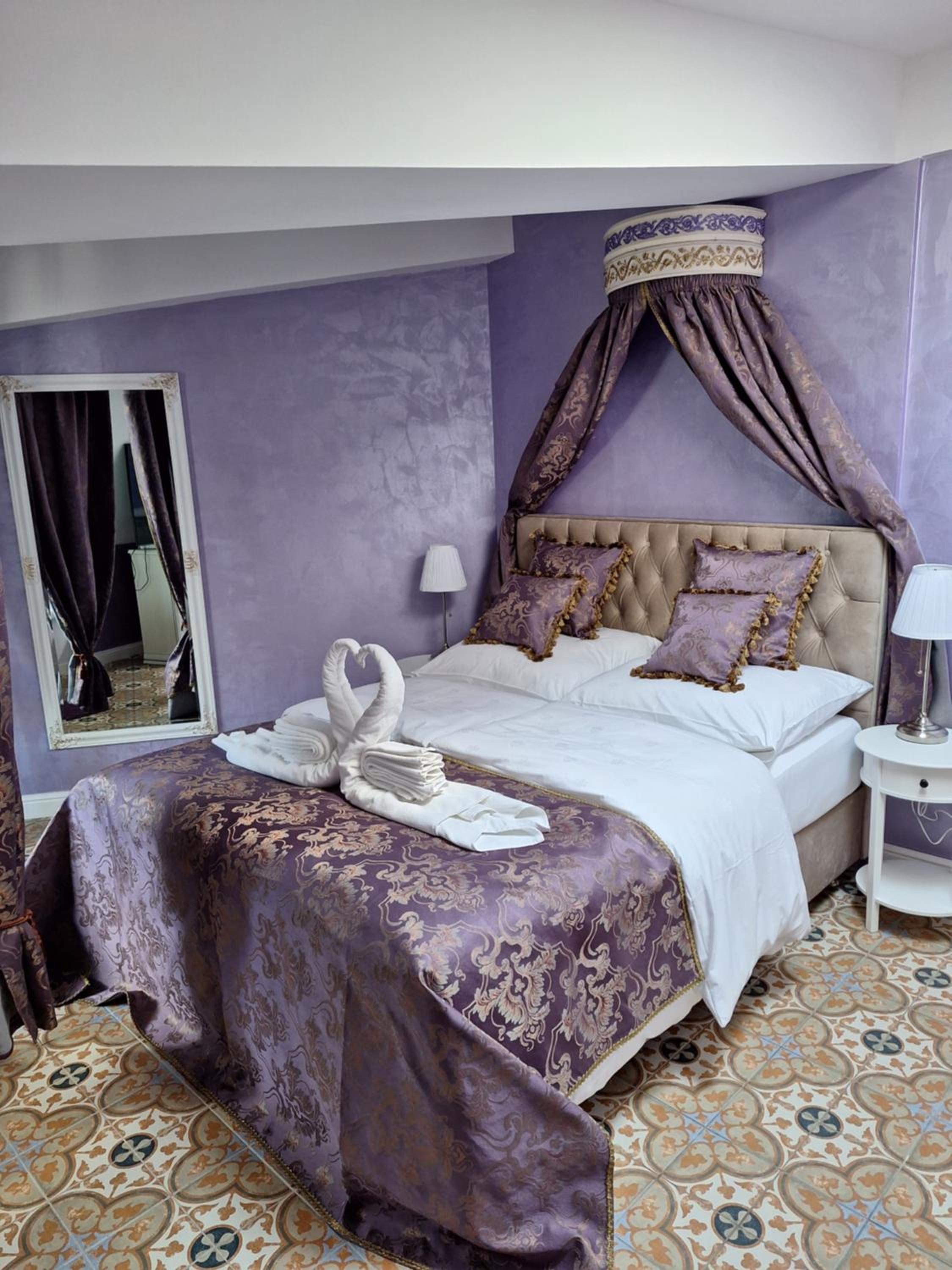 Deluxe Double Room - Photo 4