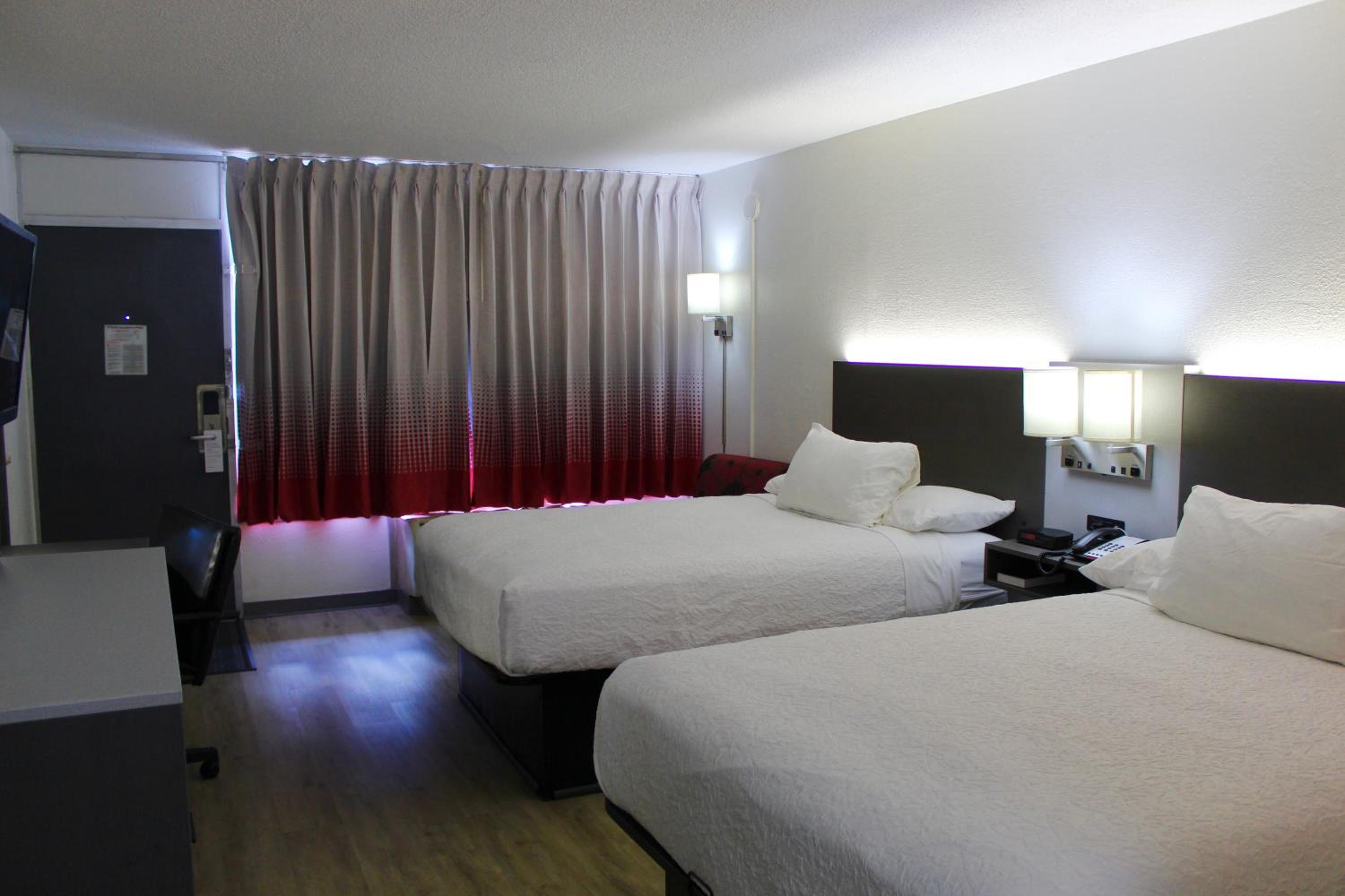 Double Room with Two Double Beds - Non-Smoking - Photo 1