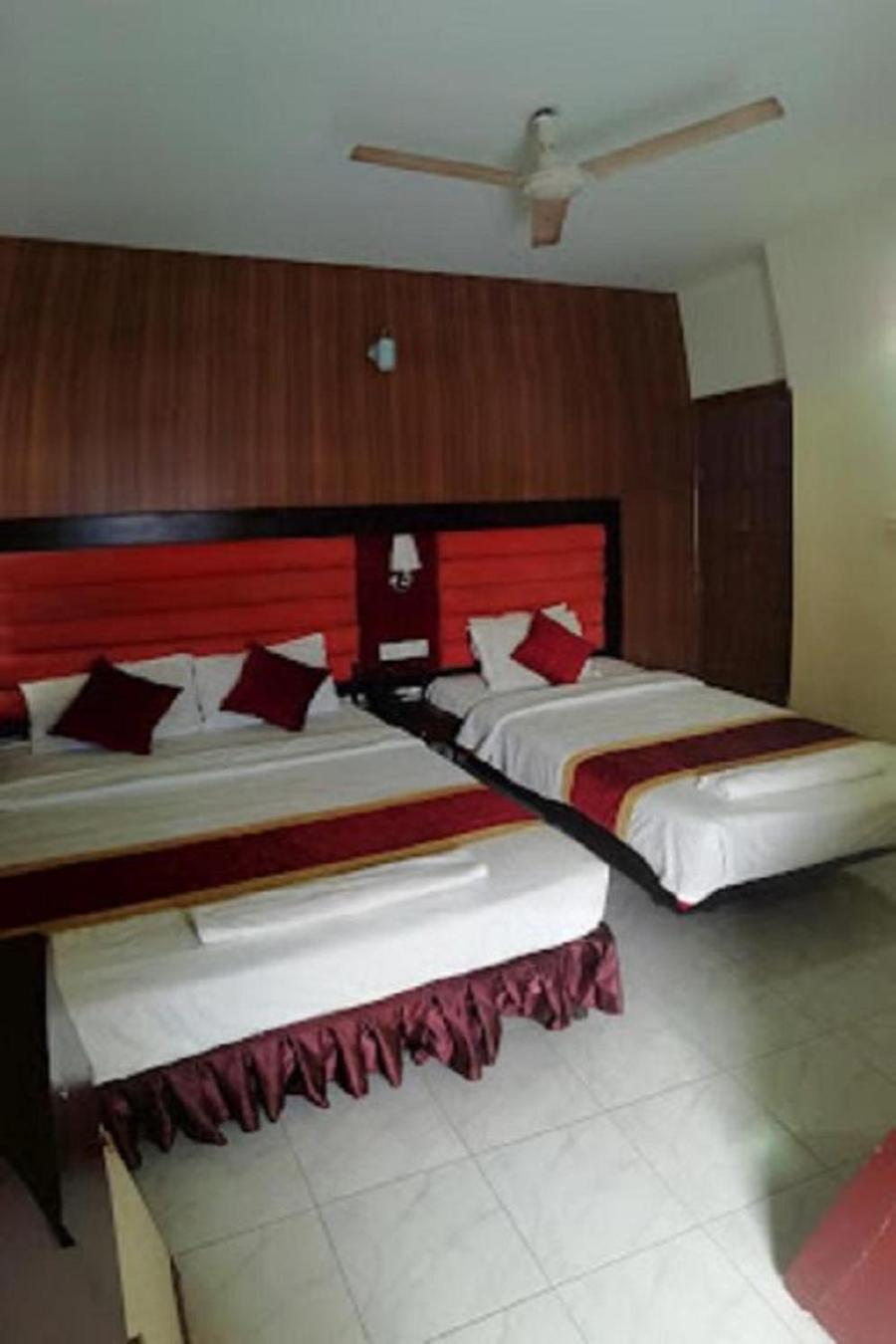 Standard Double or Twin Room photo 1