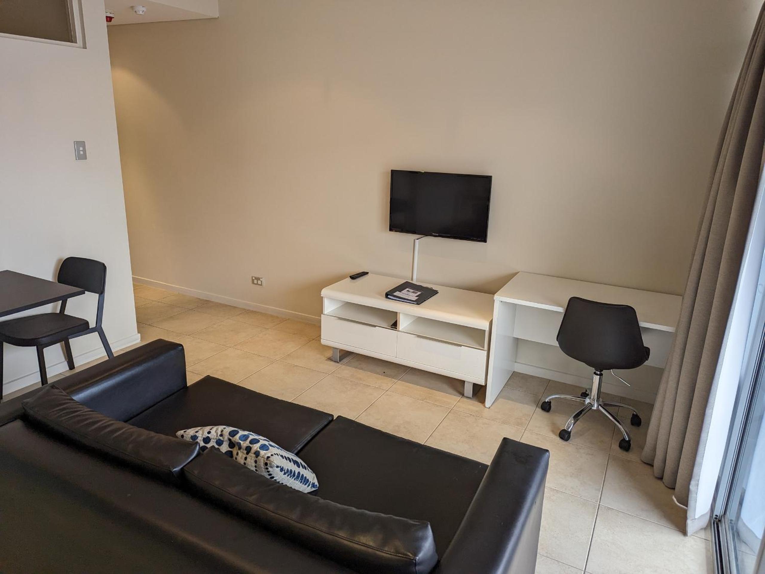 One Bedroom Studio - Offsite & Stair Access only