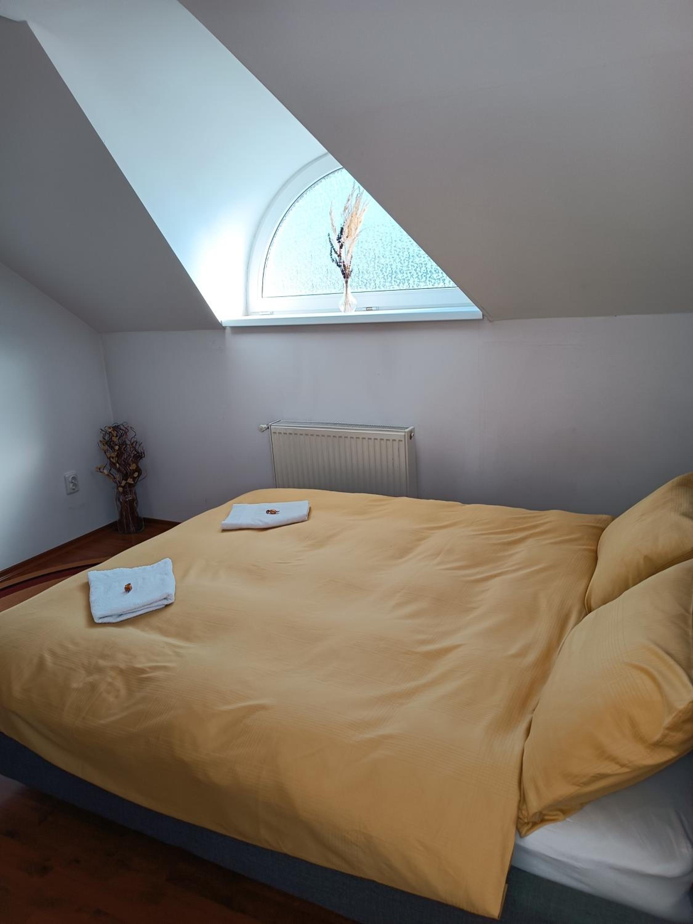 Two-Bedroom Apartment - Photo 15