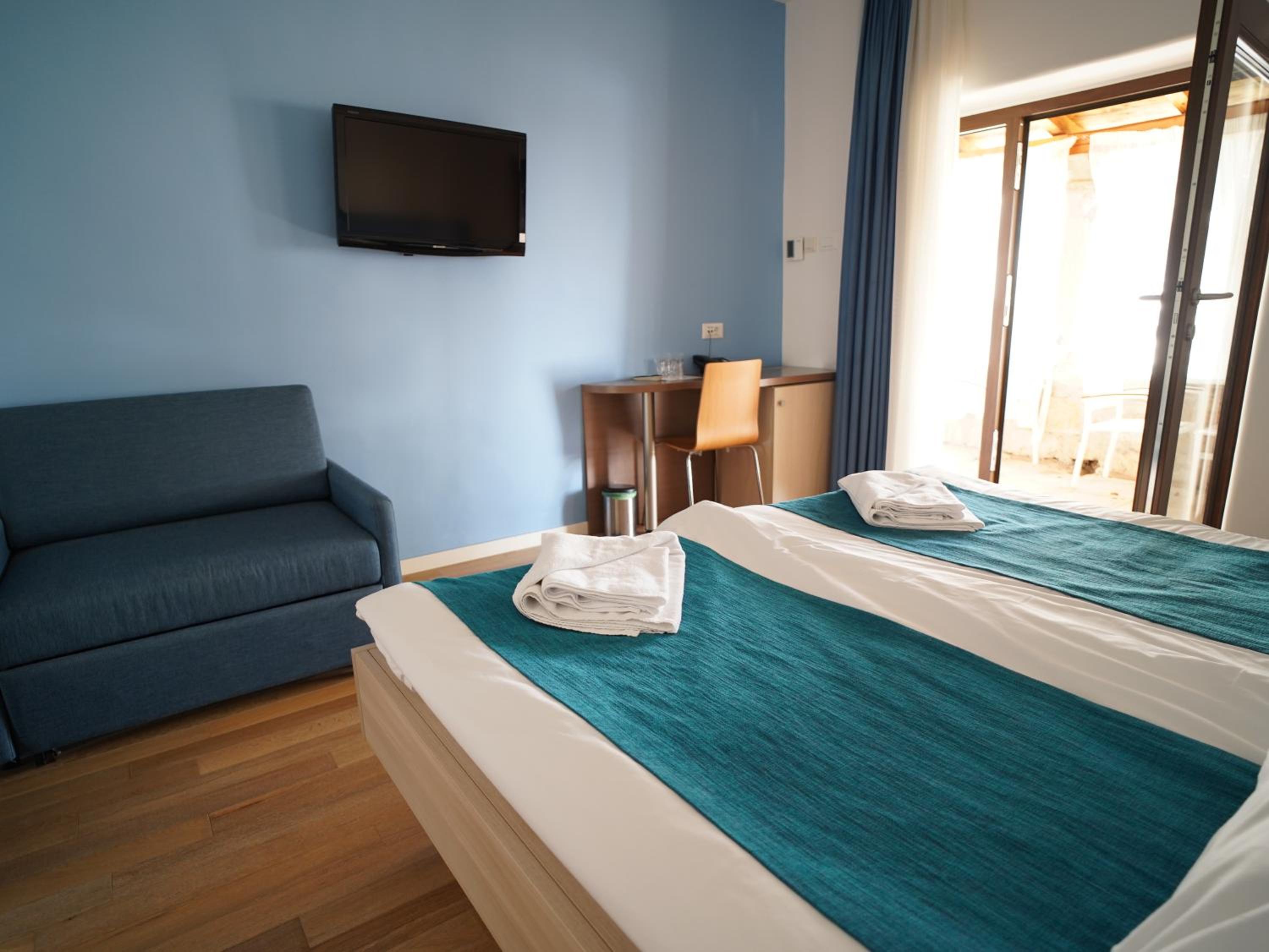 Comfort Double Room with Balcony photo 3