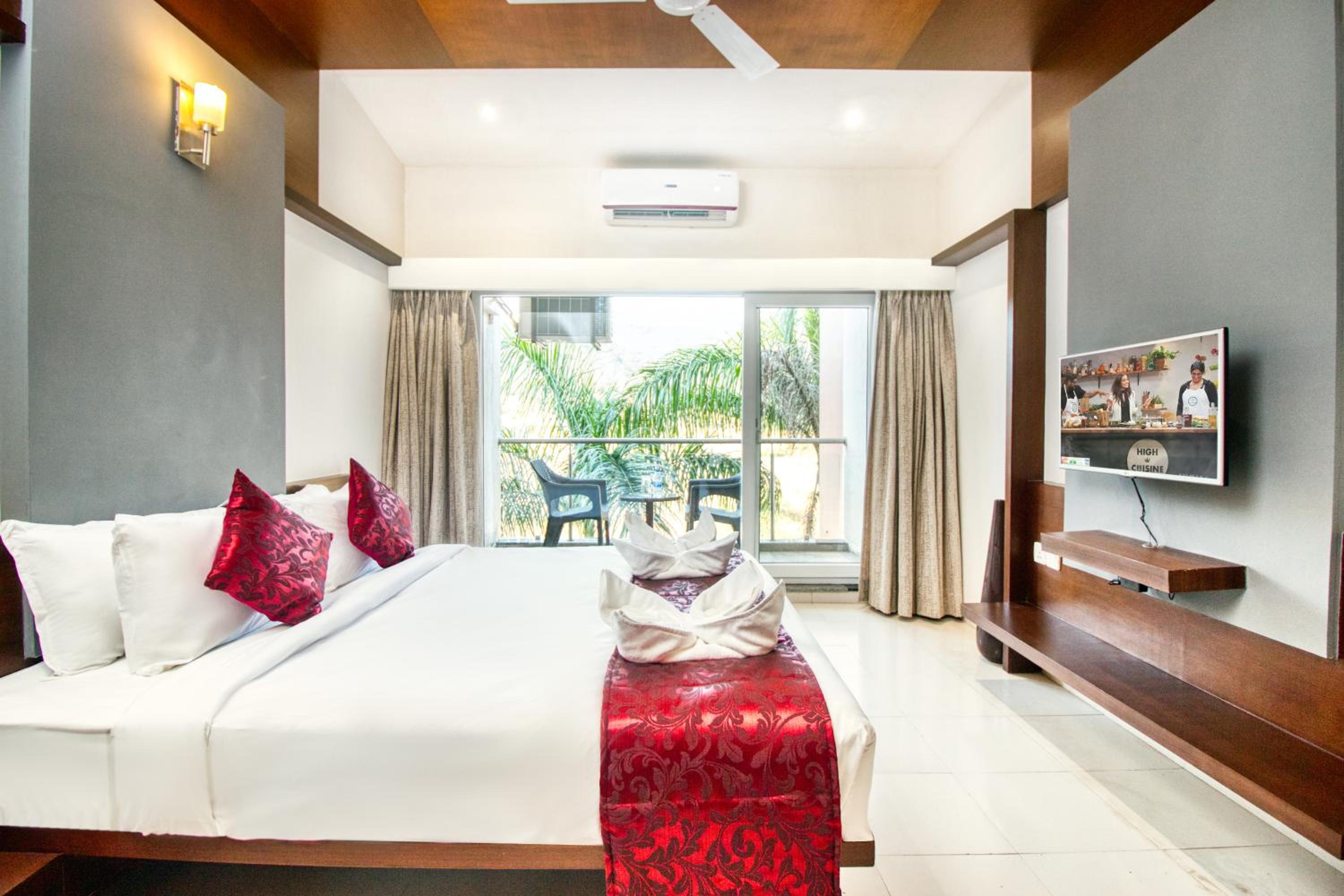 Premium Suite with Balcony
