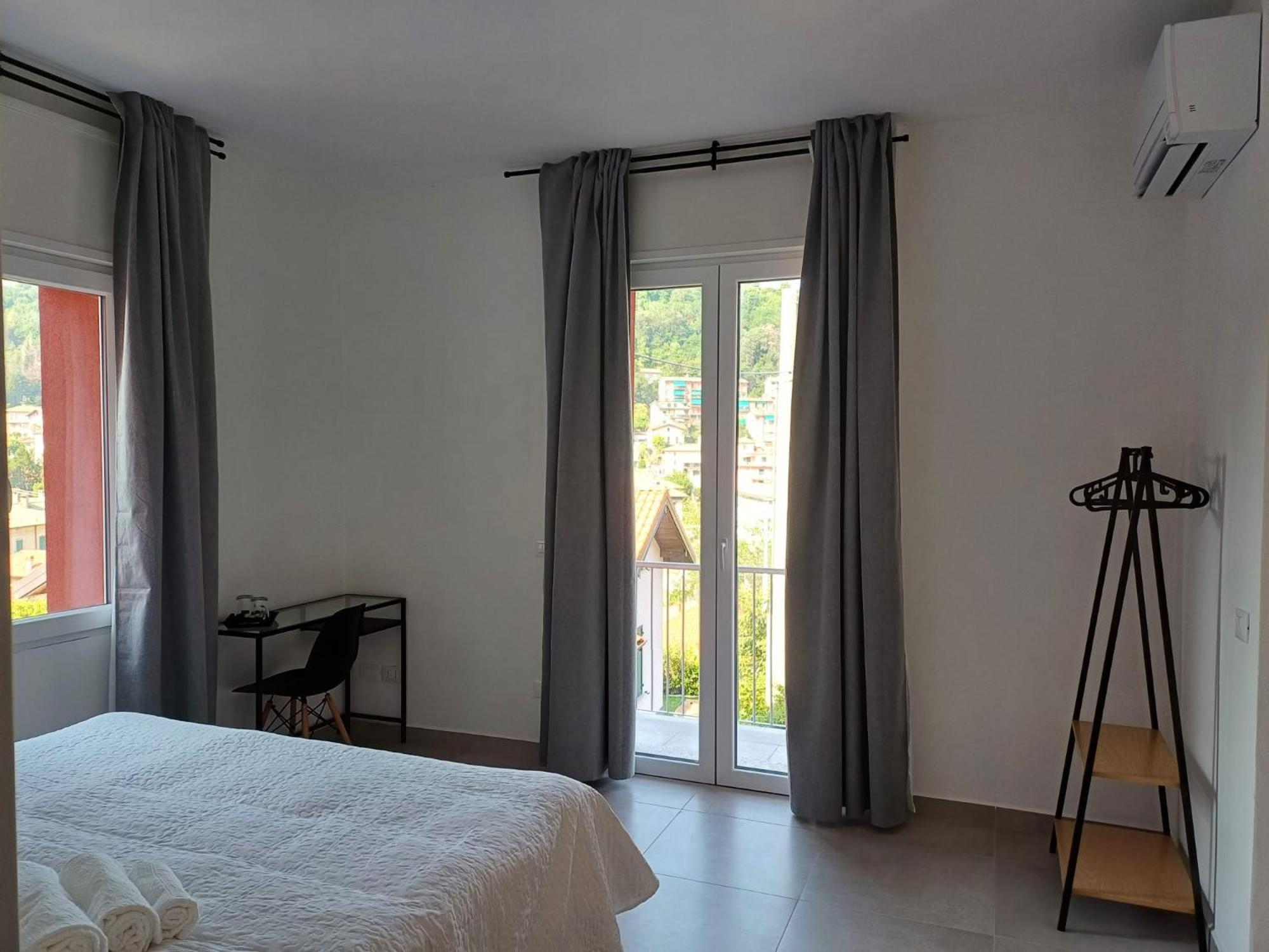 Large Double Room photo 1