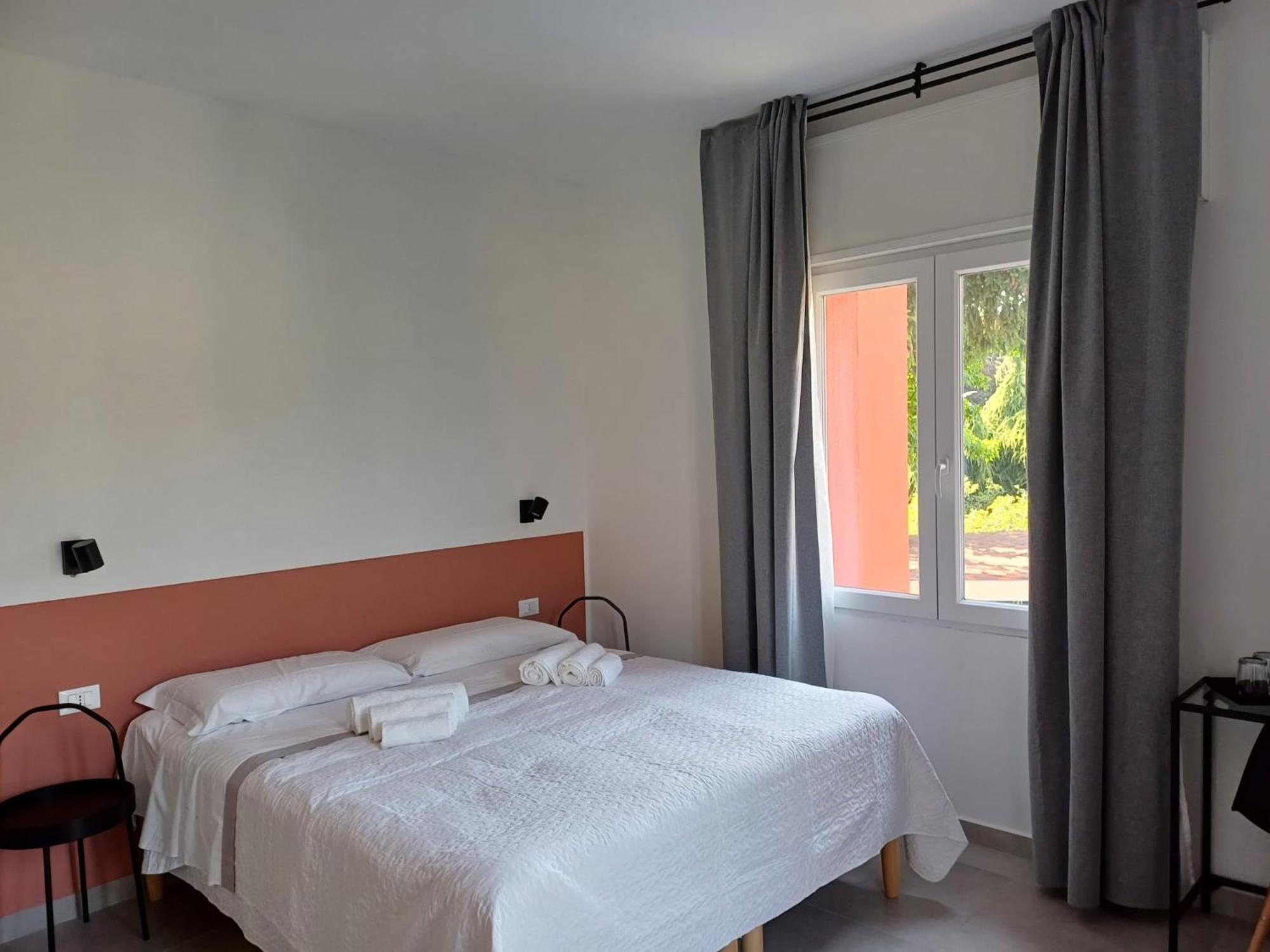 Large Double Room photo 3