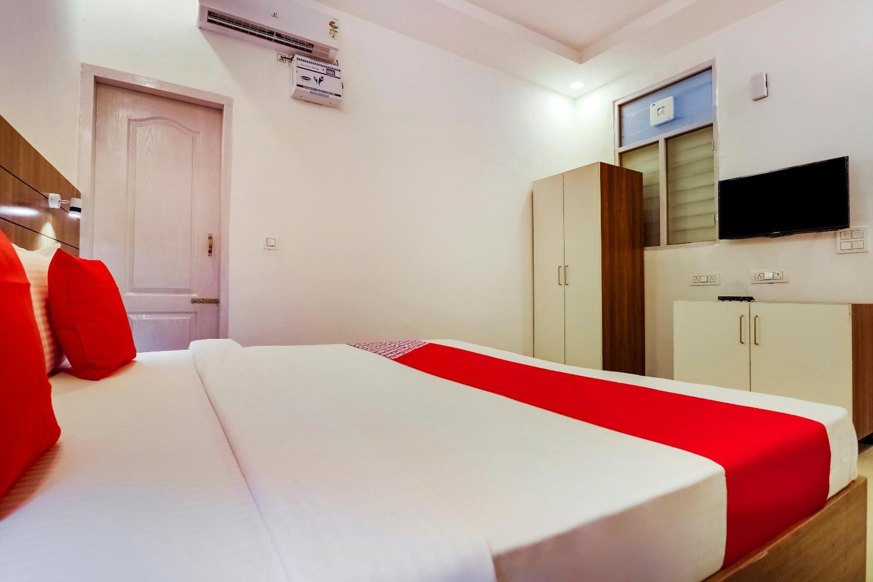 Small Double Room photo 2