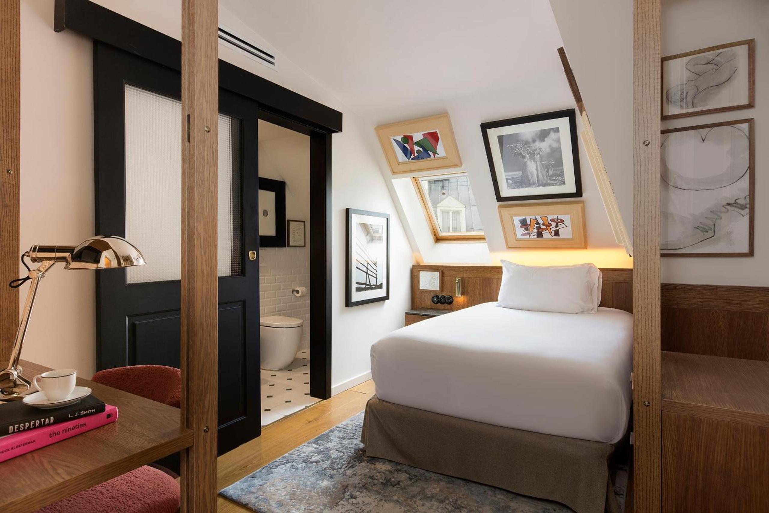 Single Room
