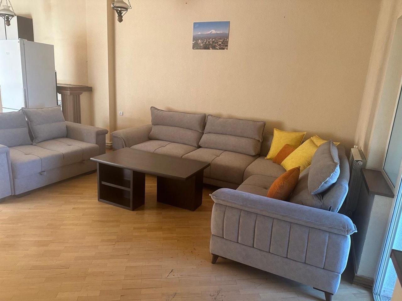 Three-Bedroom Apartment photo 1