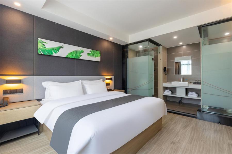 Selected Business Suite photo 1