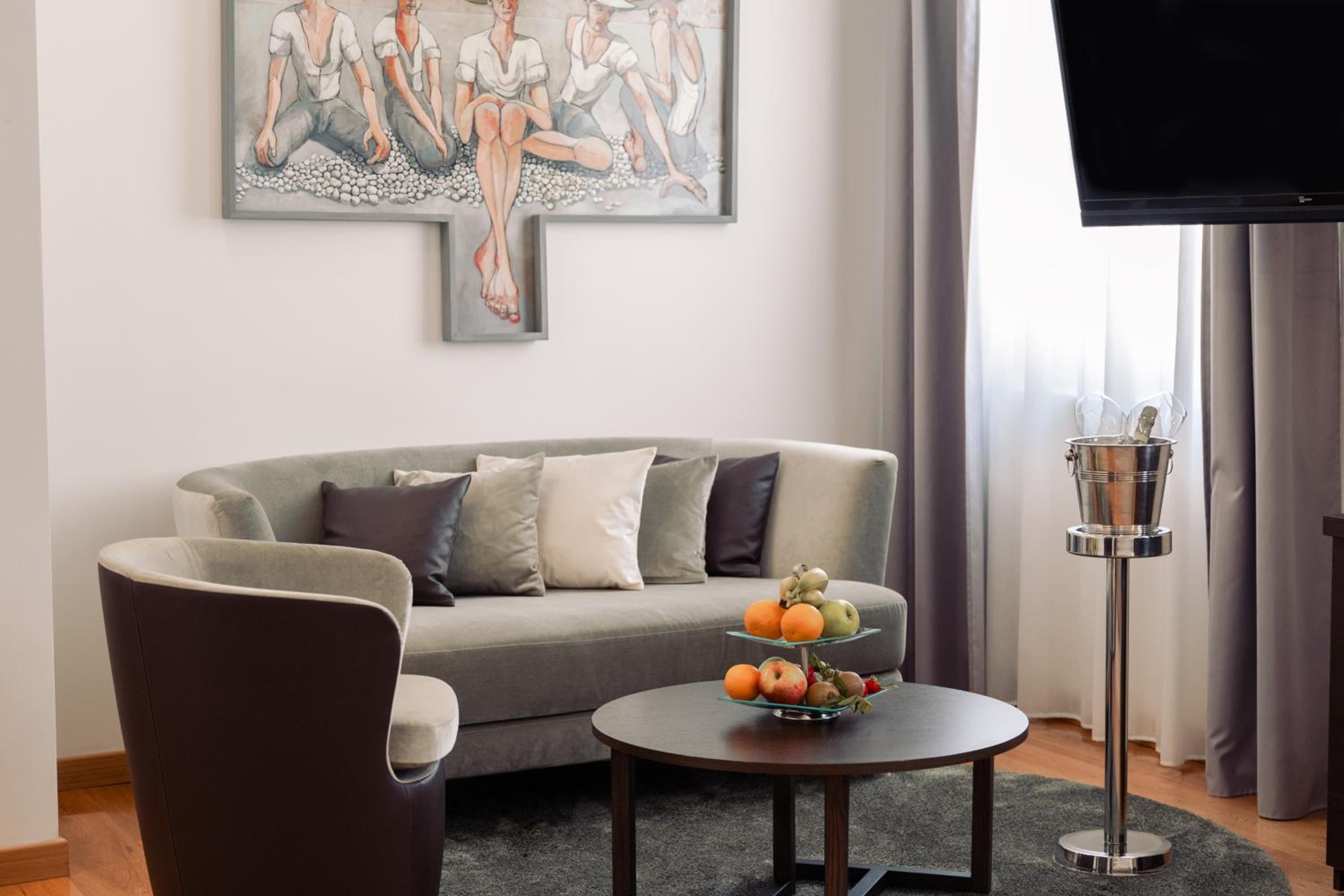 Junior Suite - Photo 2