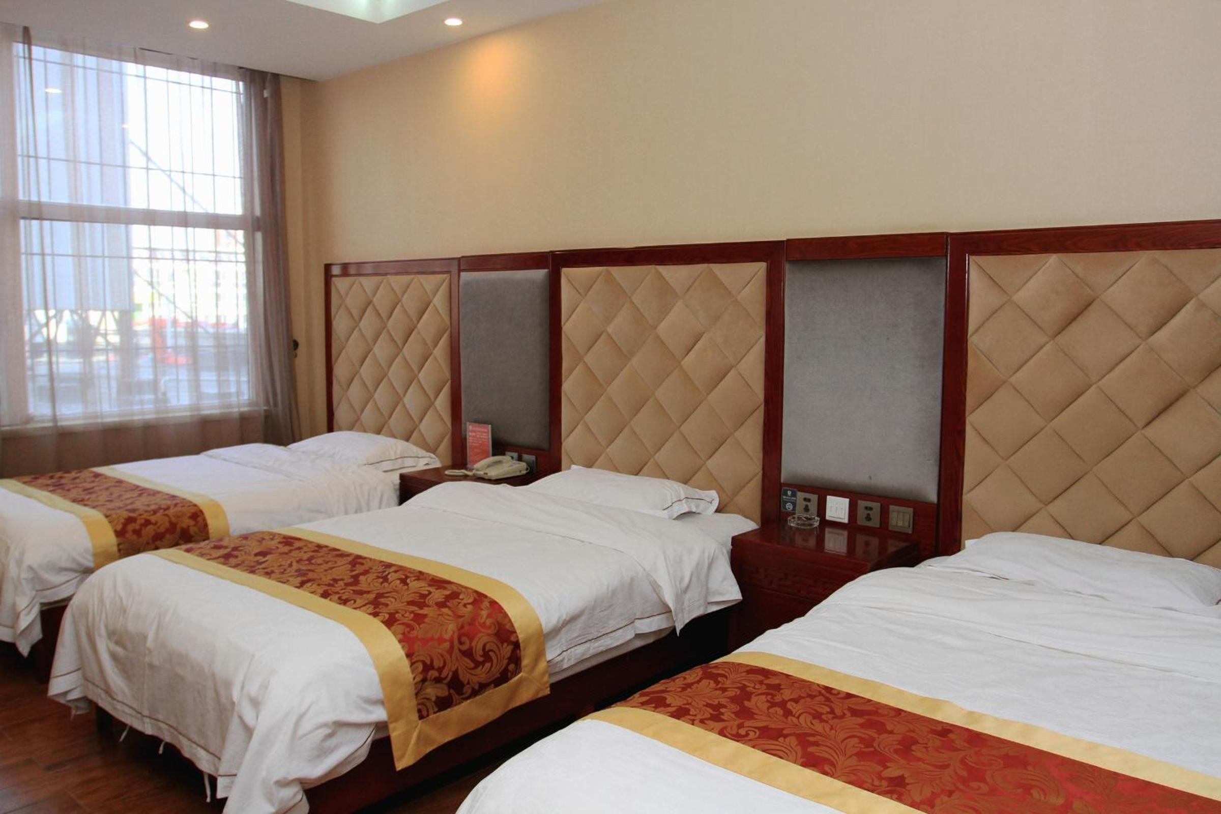 Mainland Chinese Citizens - Standard Triple Room photo 1