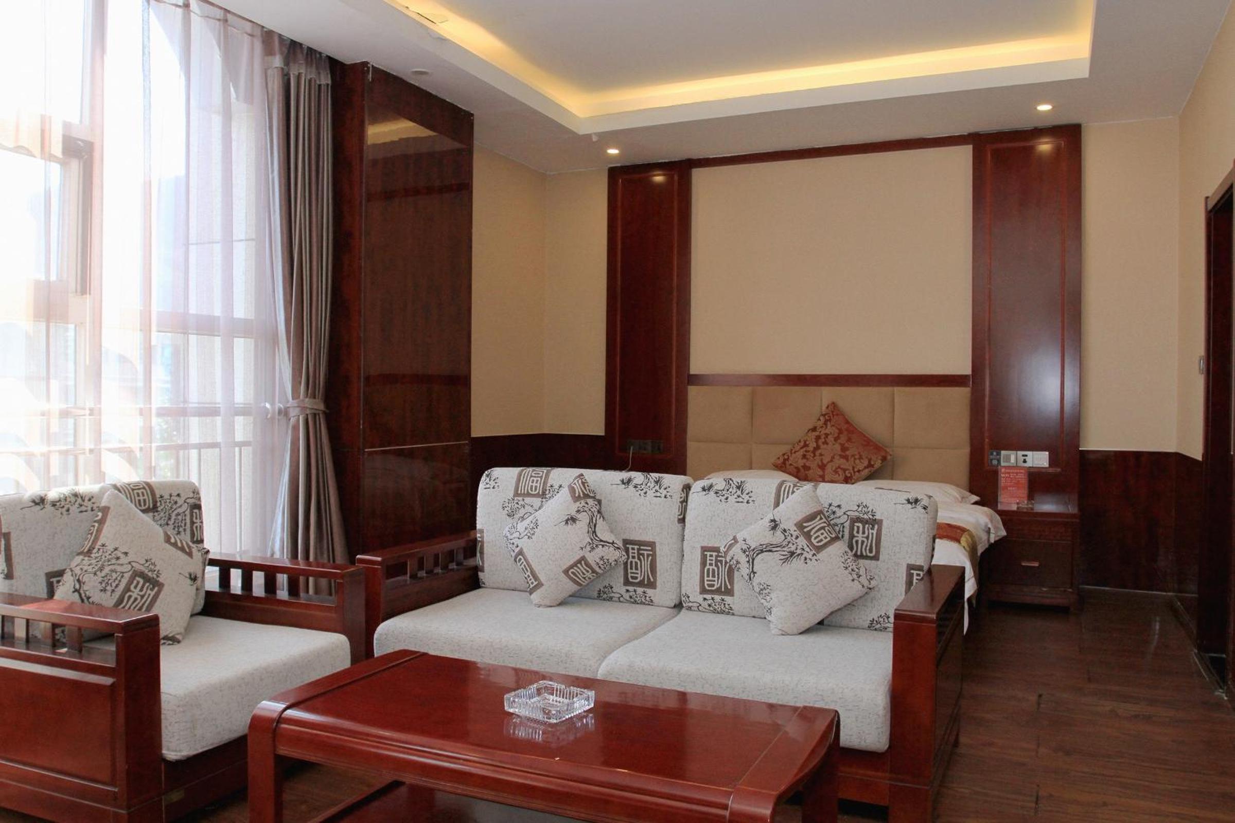 Mainland Chinese Citizens - Casual Room With Mahjong photo 1