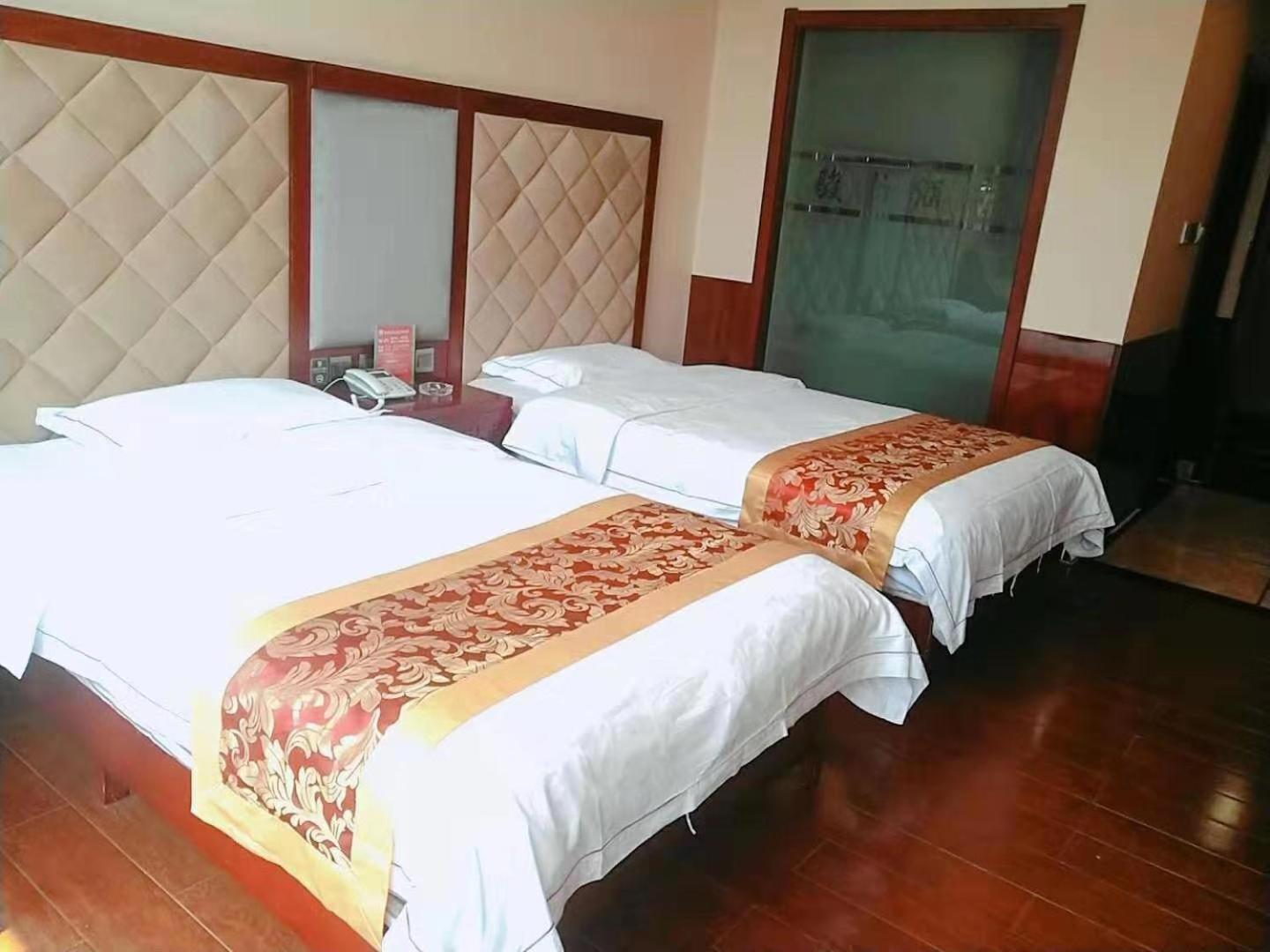 Mainland Chinese Citizens - Standard Twin Room photo 1