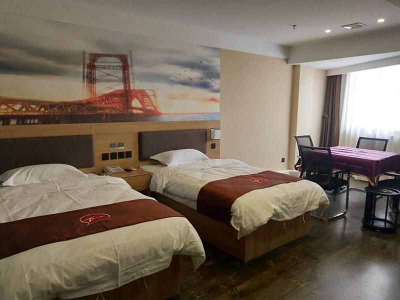 Standard Twin Room photo 1