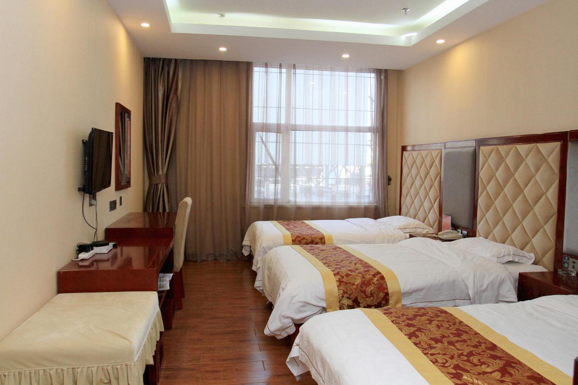 Mainland Chinese Citizens - Standard Triple Room photo 3